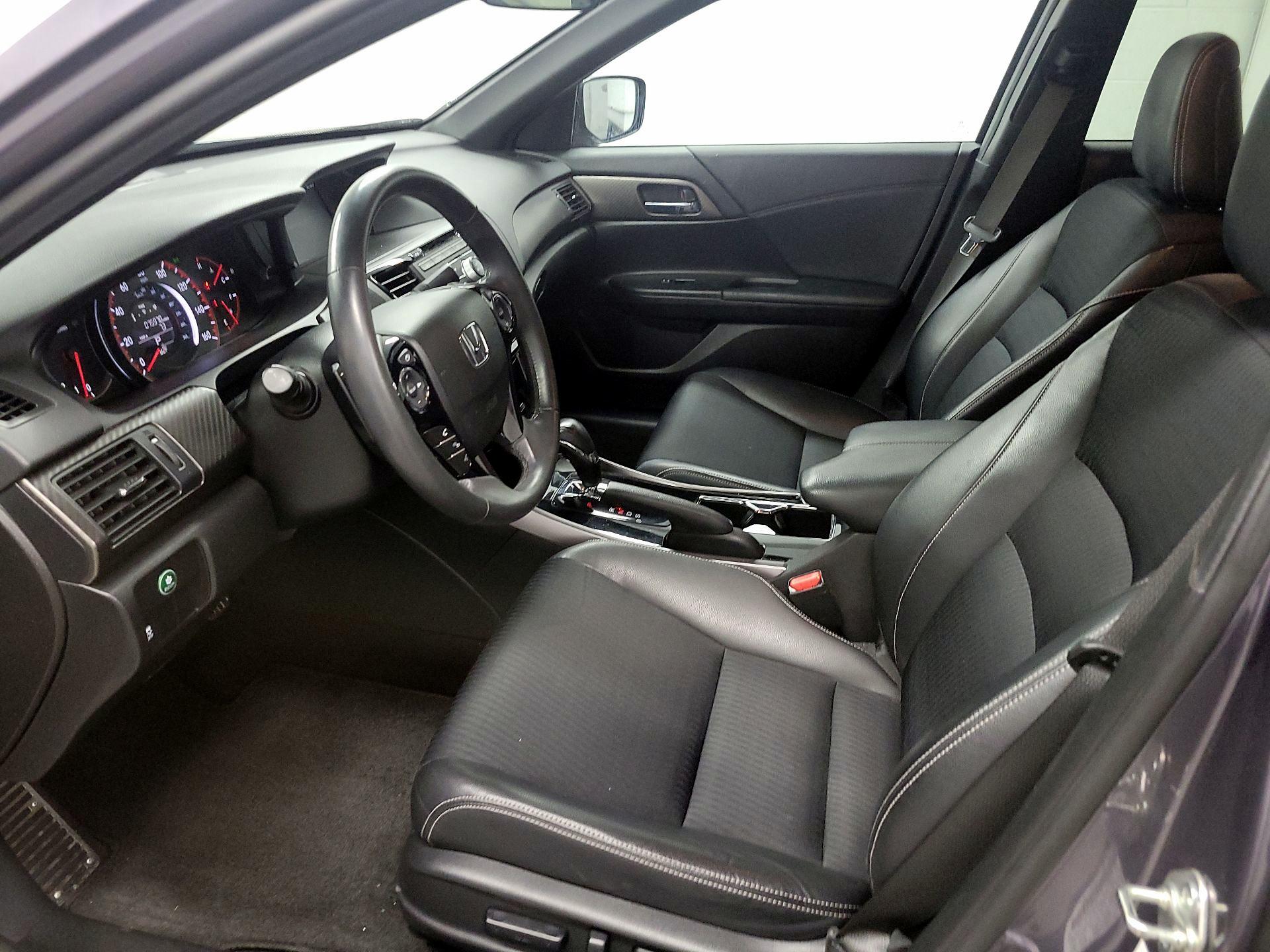 Thumbnail: 2016 Honda Accord - 11