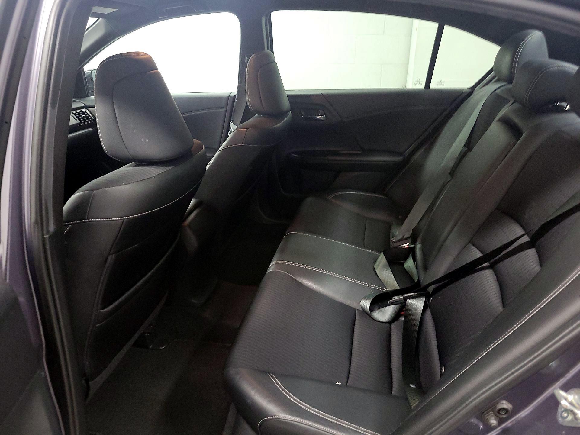 Thumbnail: 2016 Honda Accord - 18