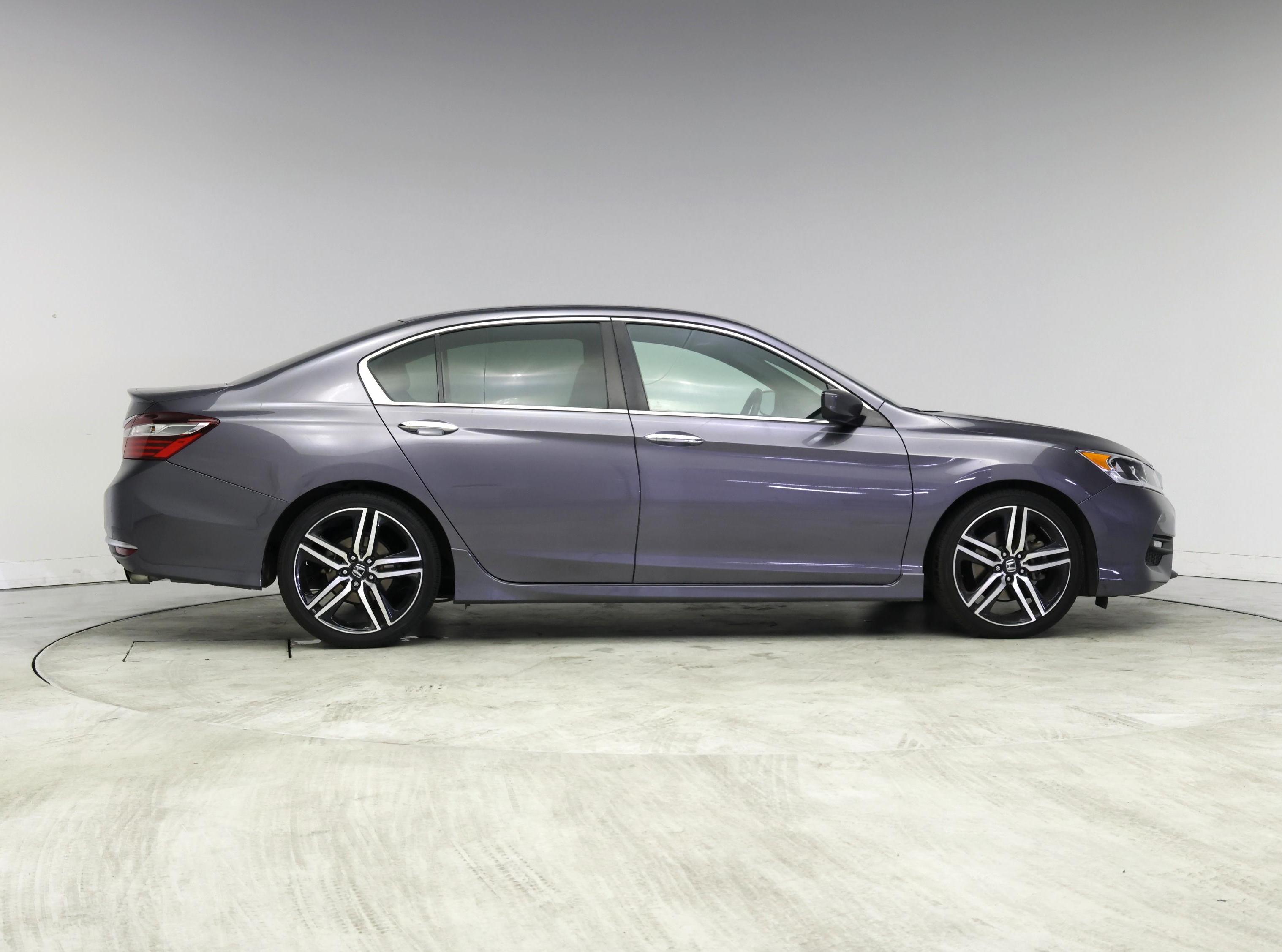 Thumbnail: 2016 Honda Accord - 7