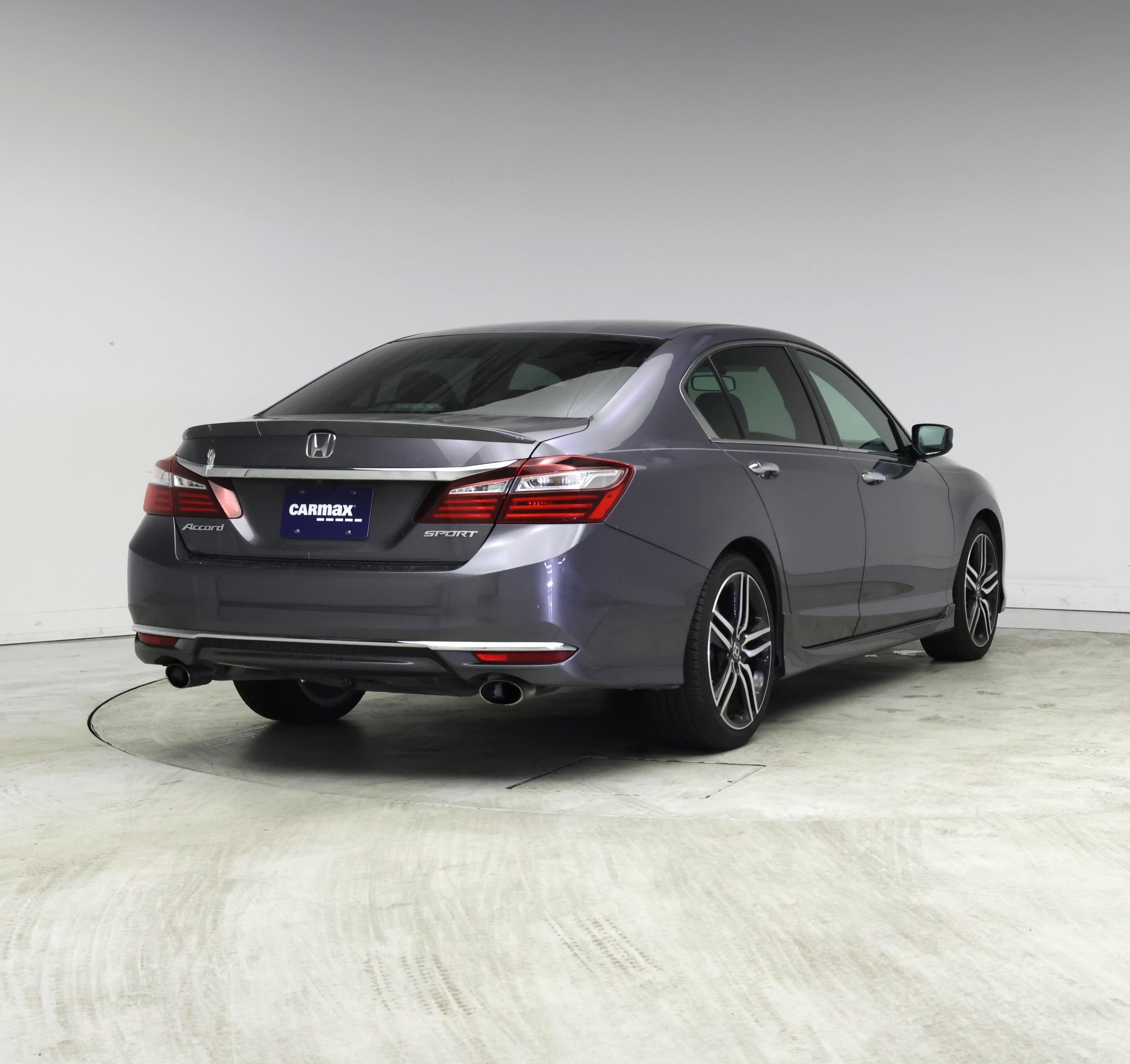 Thumbnail: 2016 Honda Accord - 8