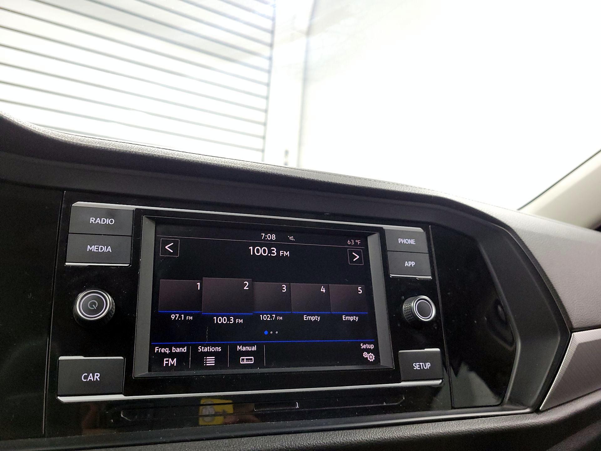 Thumbnail: 2019 Volkswagen Jetta - 15