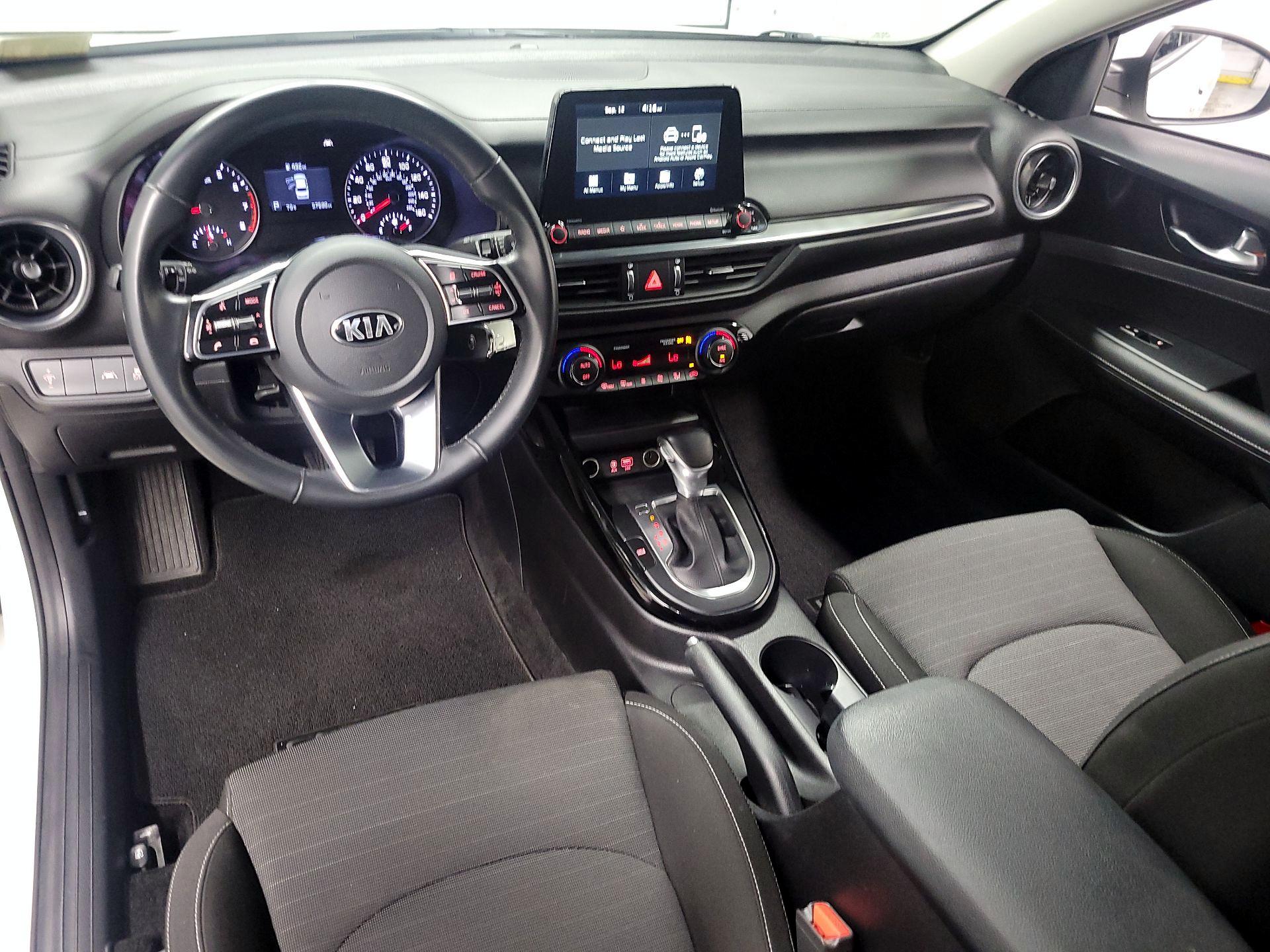 Thumbnail: 2019 Kia Forte - 9