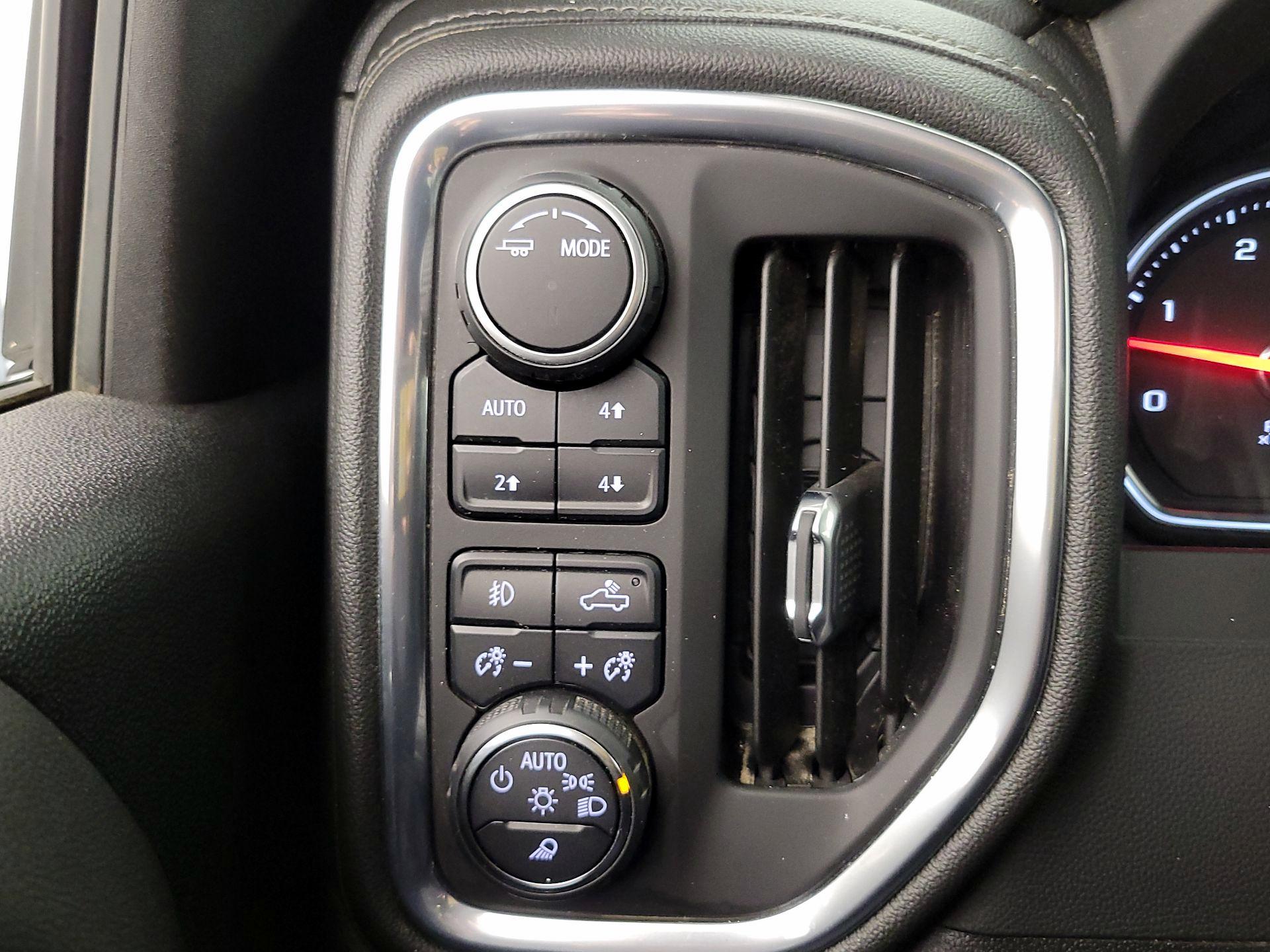 Thumbnail: 2022 Chevrolet Silverado 3500 - 13