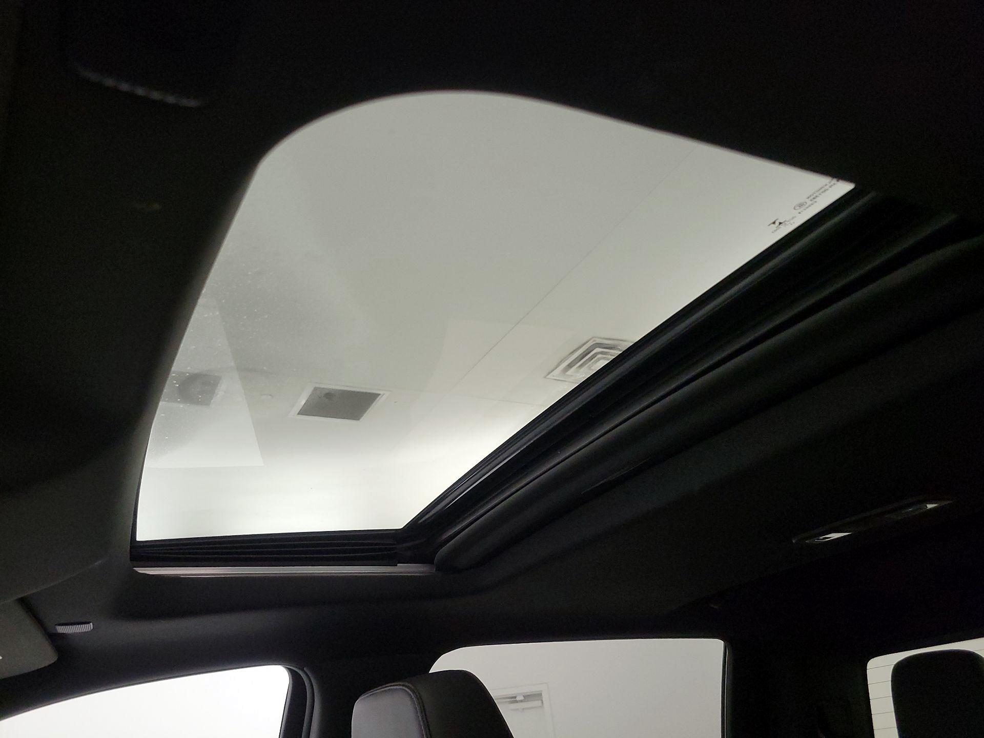 Thumbnail: 2022 Chevrolet Silverado 3500 - 20