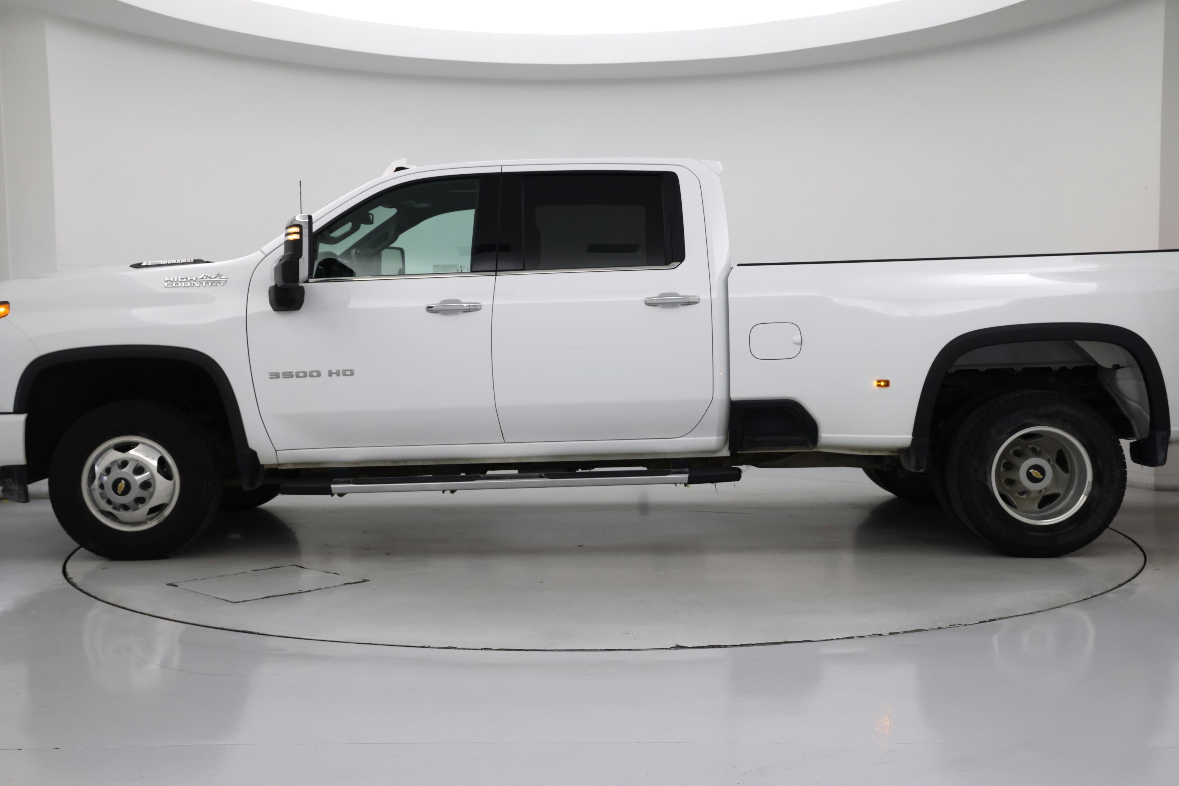 Thumbnail: 2022 Chevrolet Silverado 3500 - 3