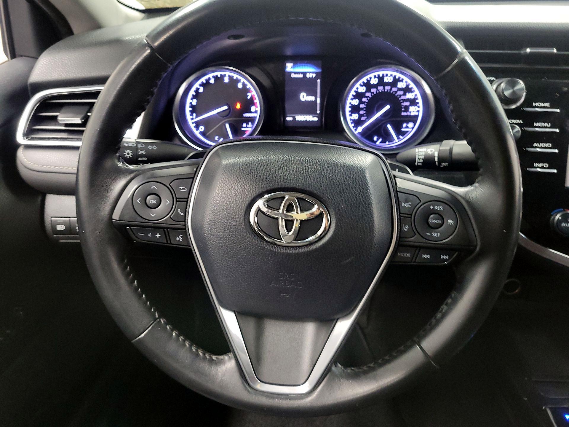 Thumbnail: 2018 Toyota Camry - 10