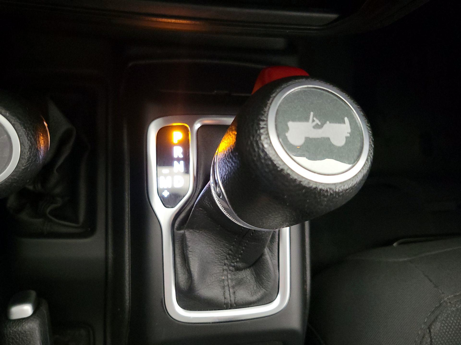 Thumbnail: 2022 Jeep Wrangler - 17