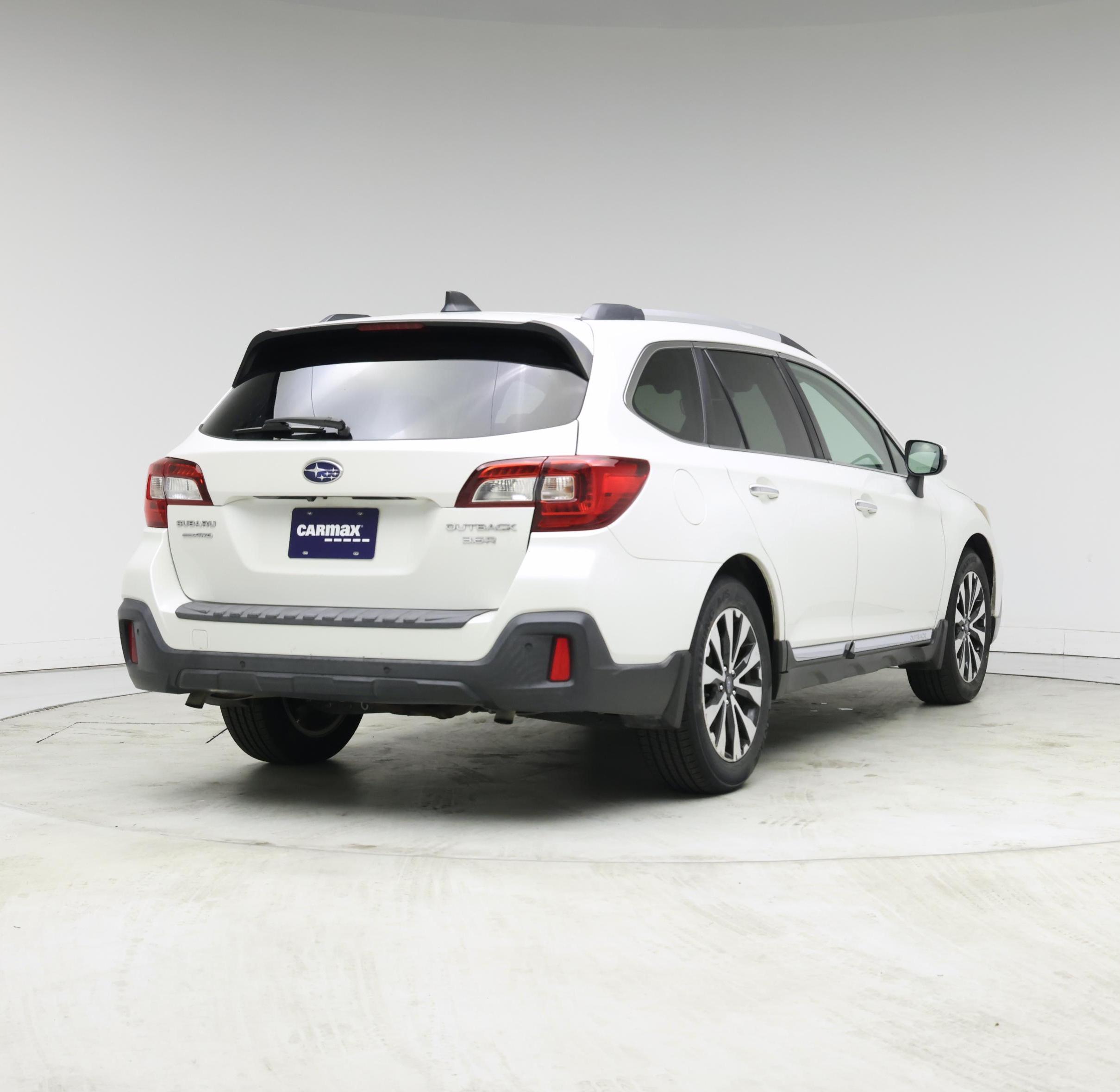 Thumbnail: 2018 Subaru Outback - 8