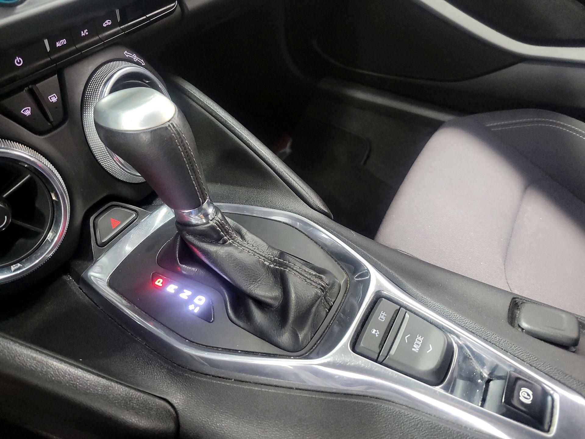 Thumbnail: 2017 Chevrolet Camaro - 16