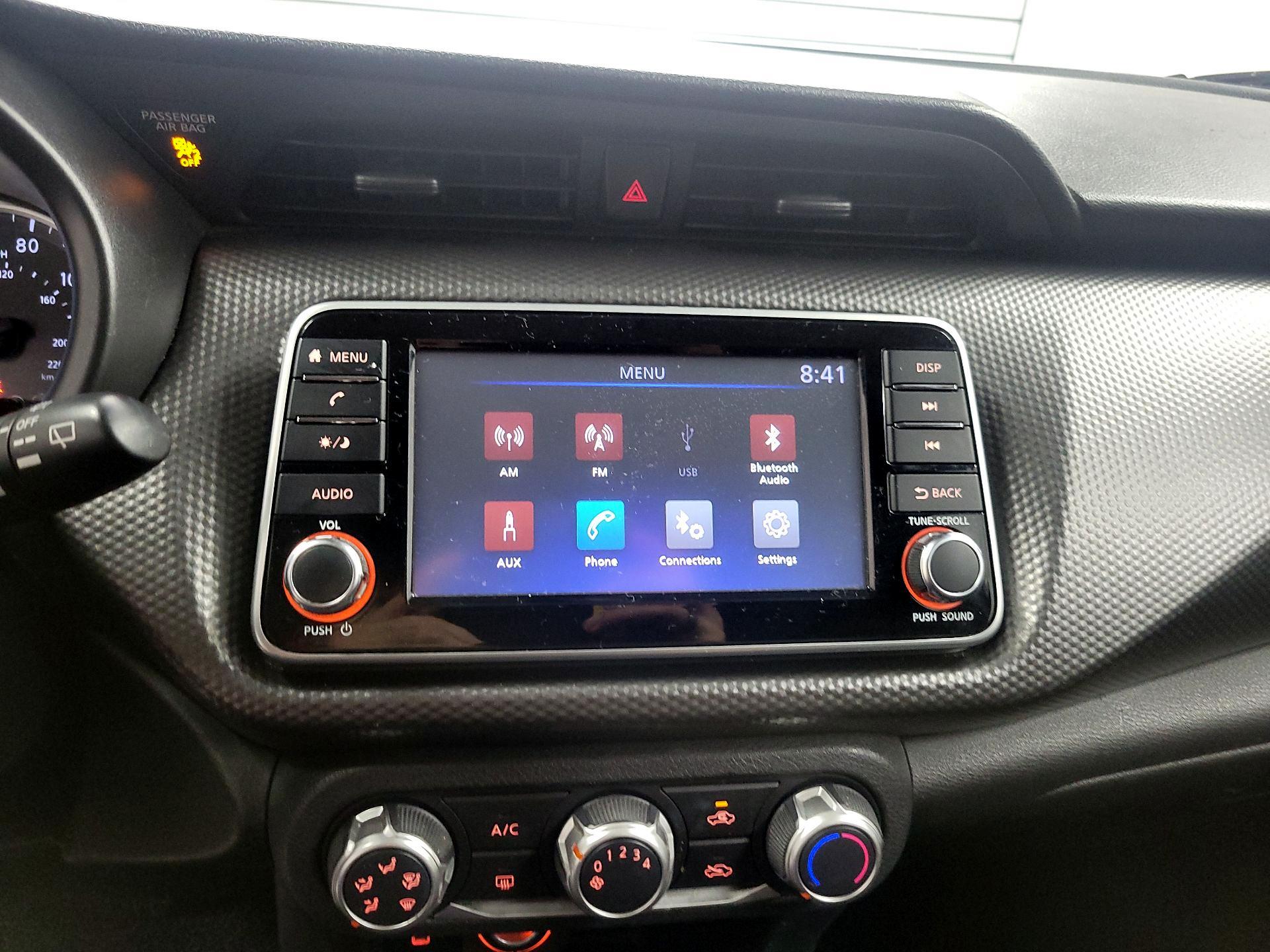 Thumbnail: 2018 Nissan Kicks - 14