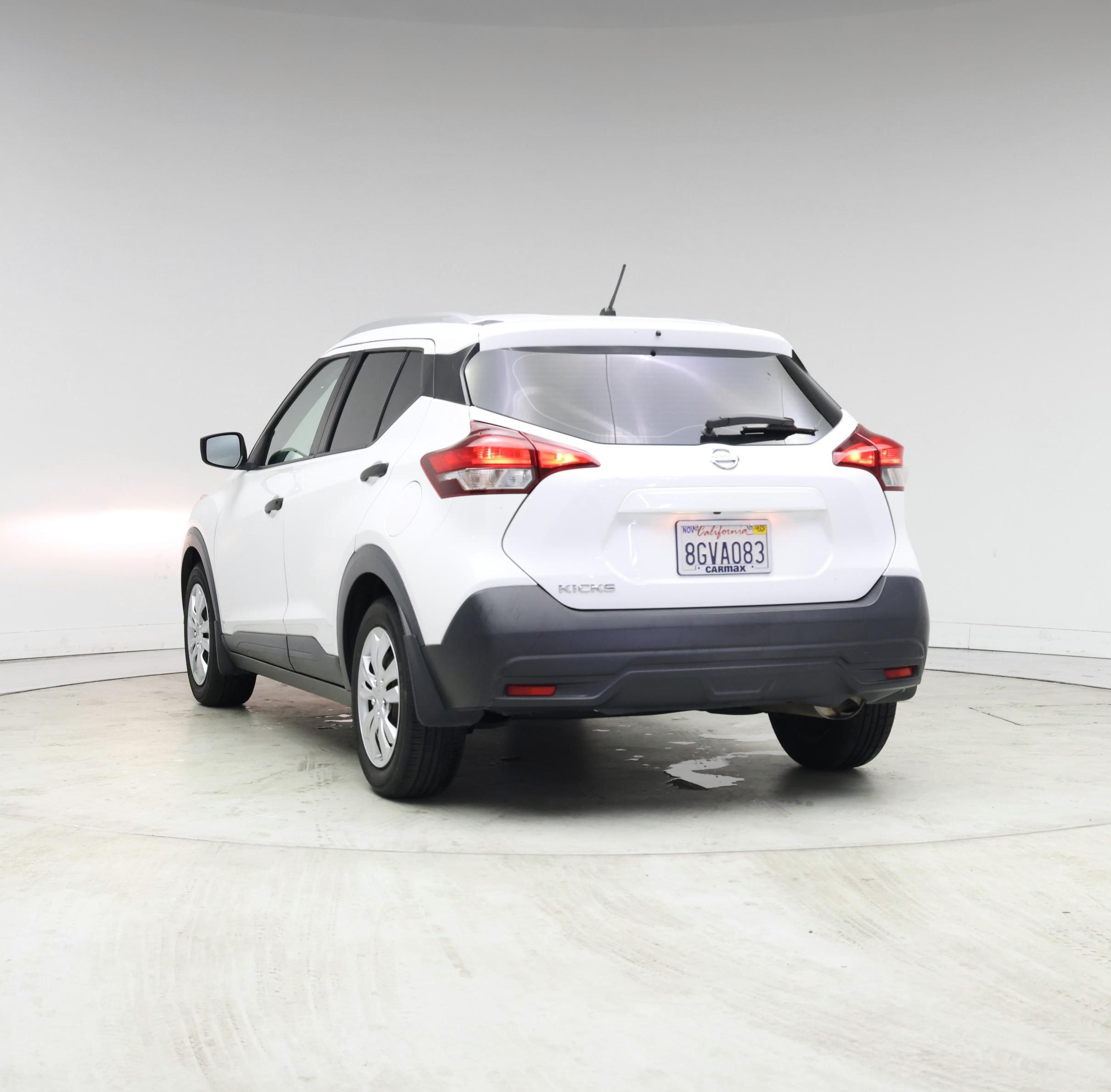 Thumbnail: 2018 Nissan Kicks - 2