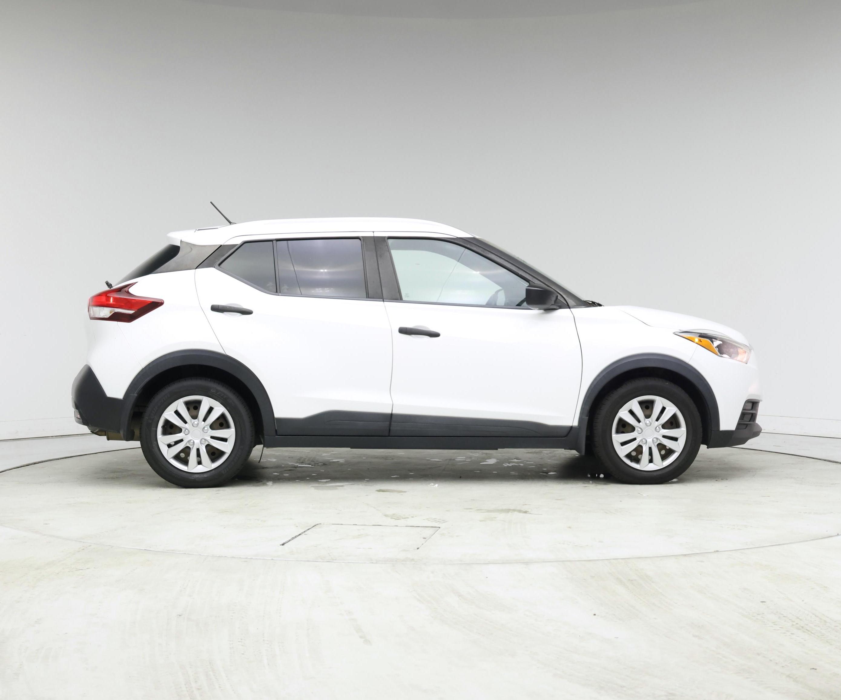 Thumbnail: 2018 Nissan Kicks - 7