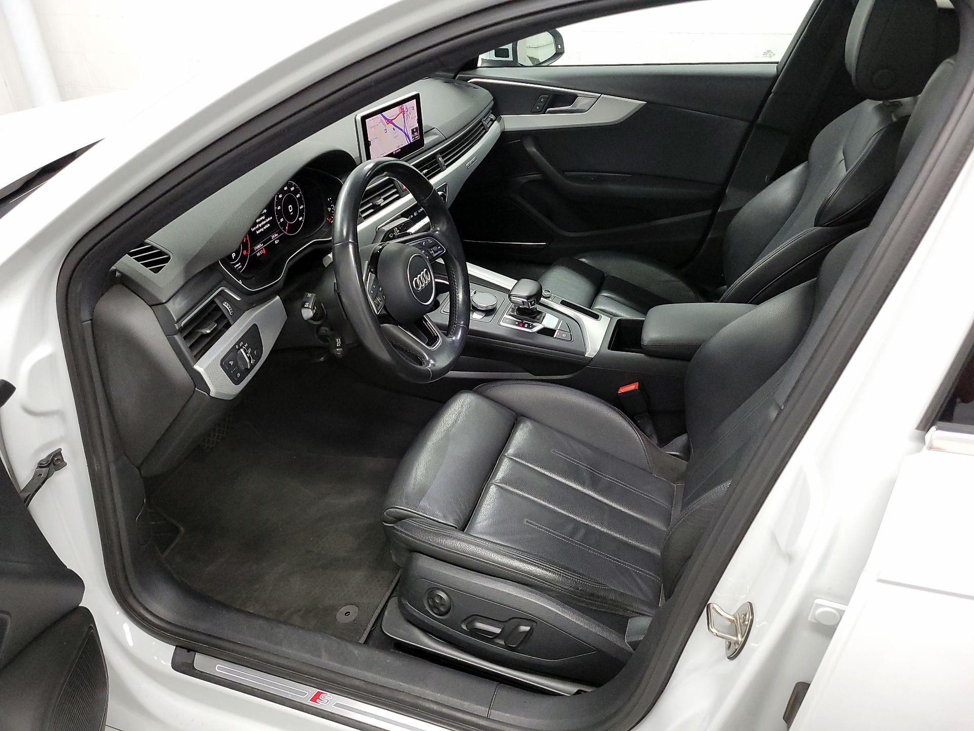 Thumbnail: 2017 Audi A4 - 11
