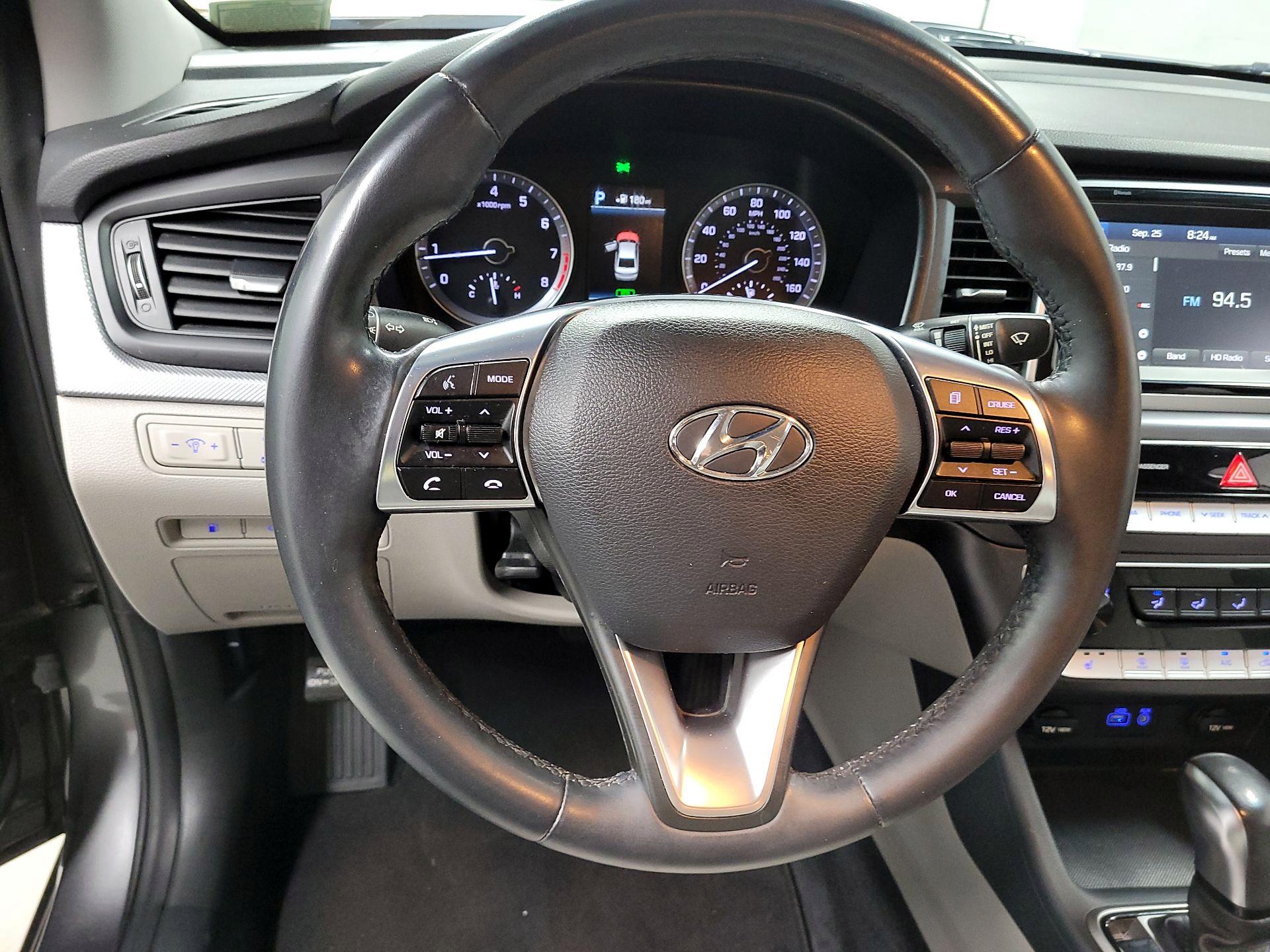 Thumbnail: 2018 Hyundai Sonata - 10