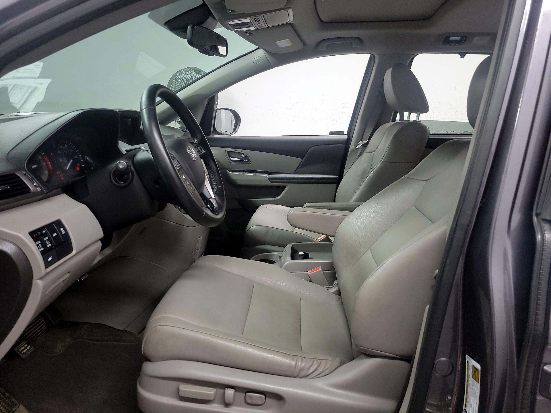 Thumbnail: 2015 Honda Odyssey - 11