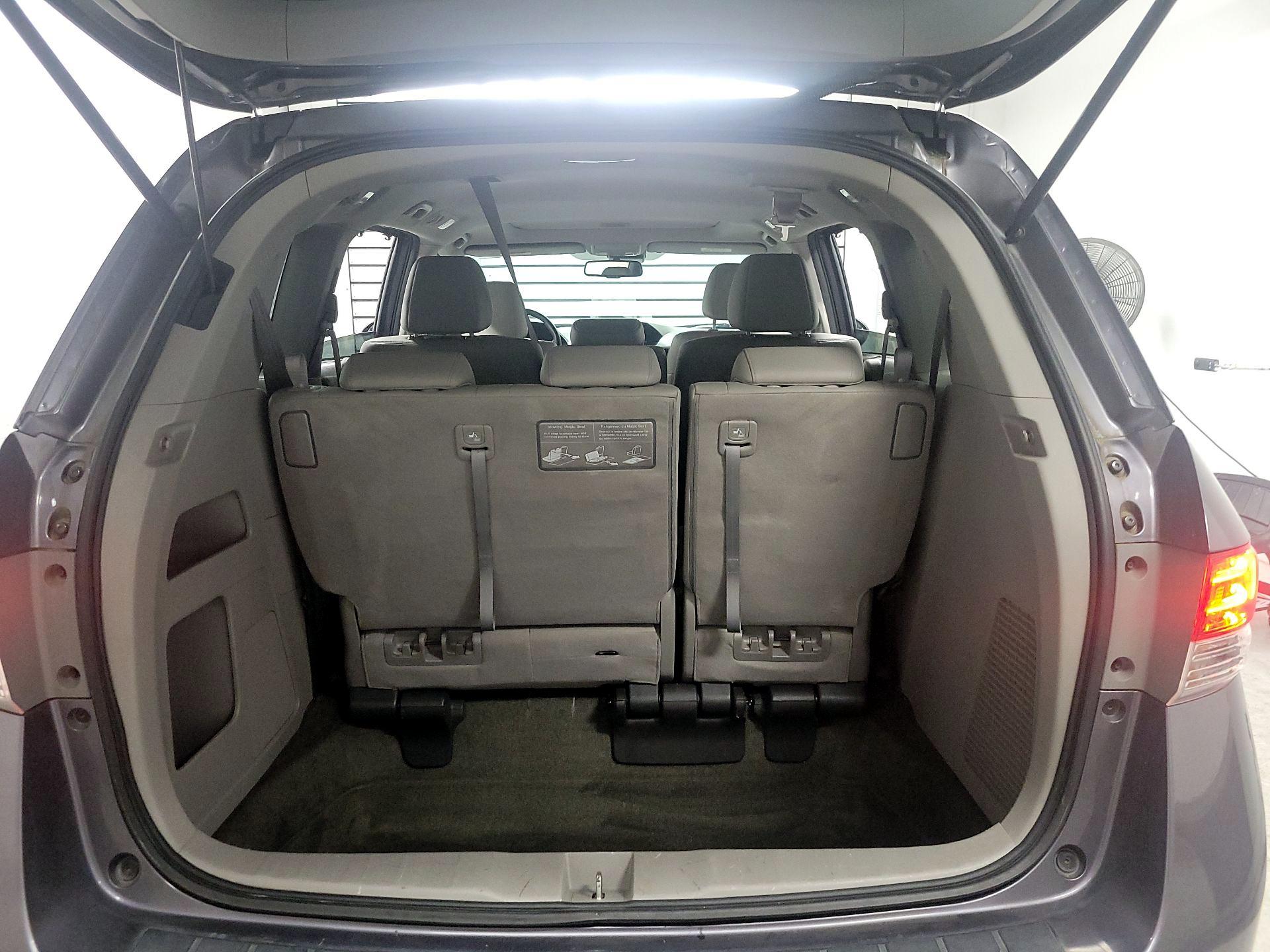 Thumbnail: 2015 Honda Odyssey - 18