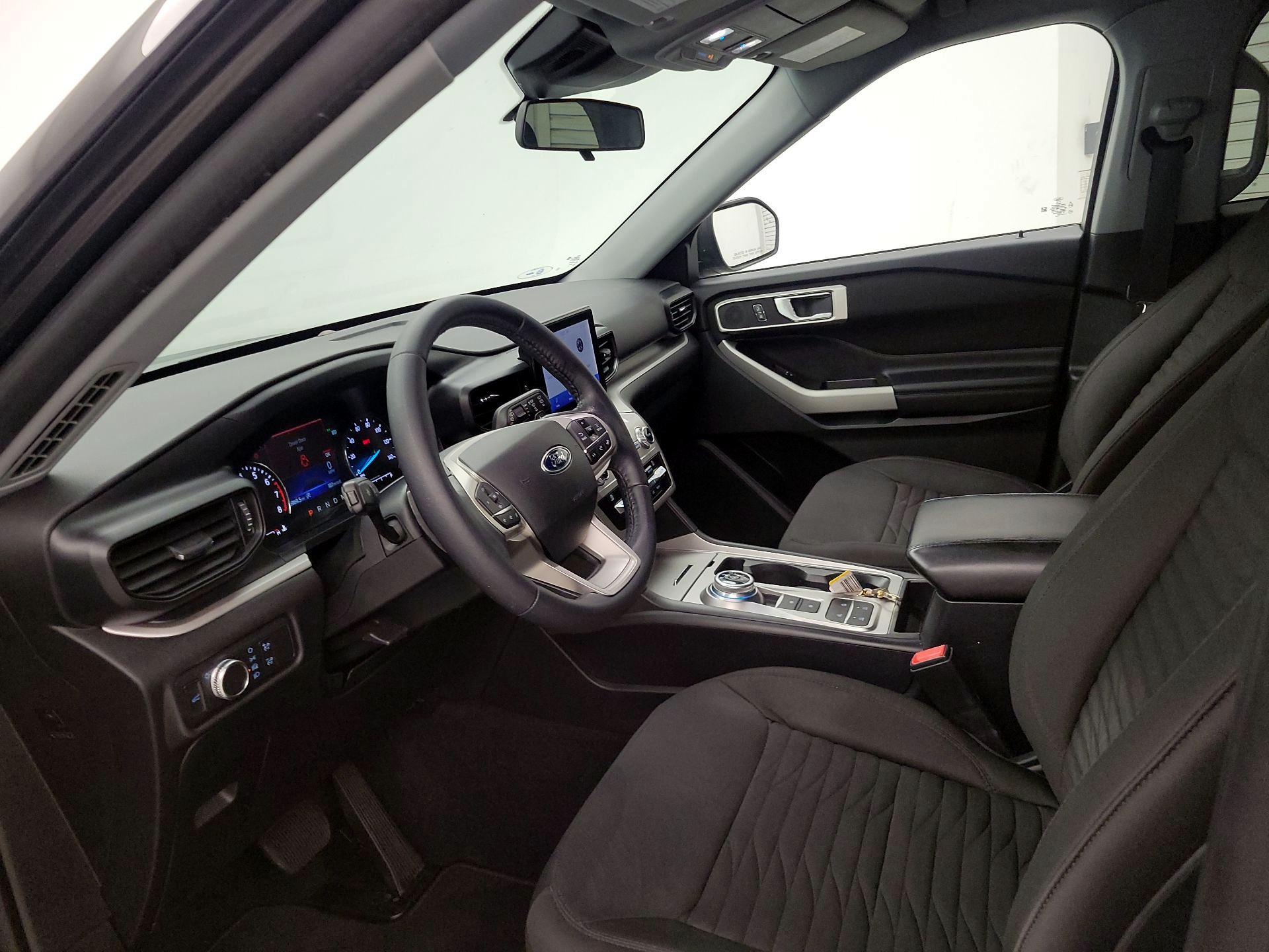 Thumbnail: 2020 Ford Explorer - 11