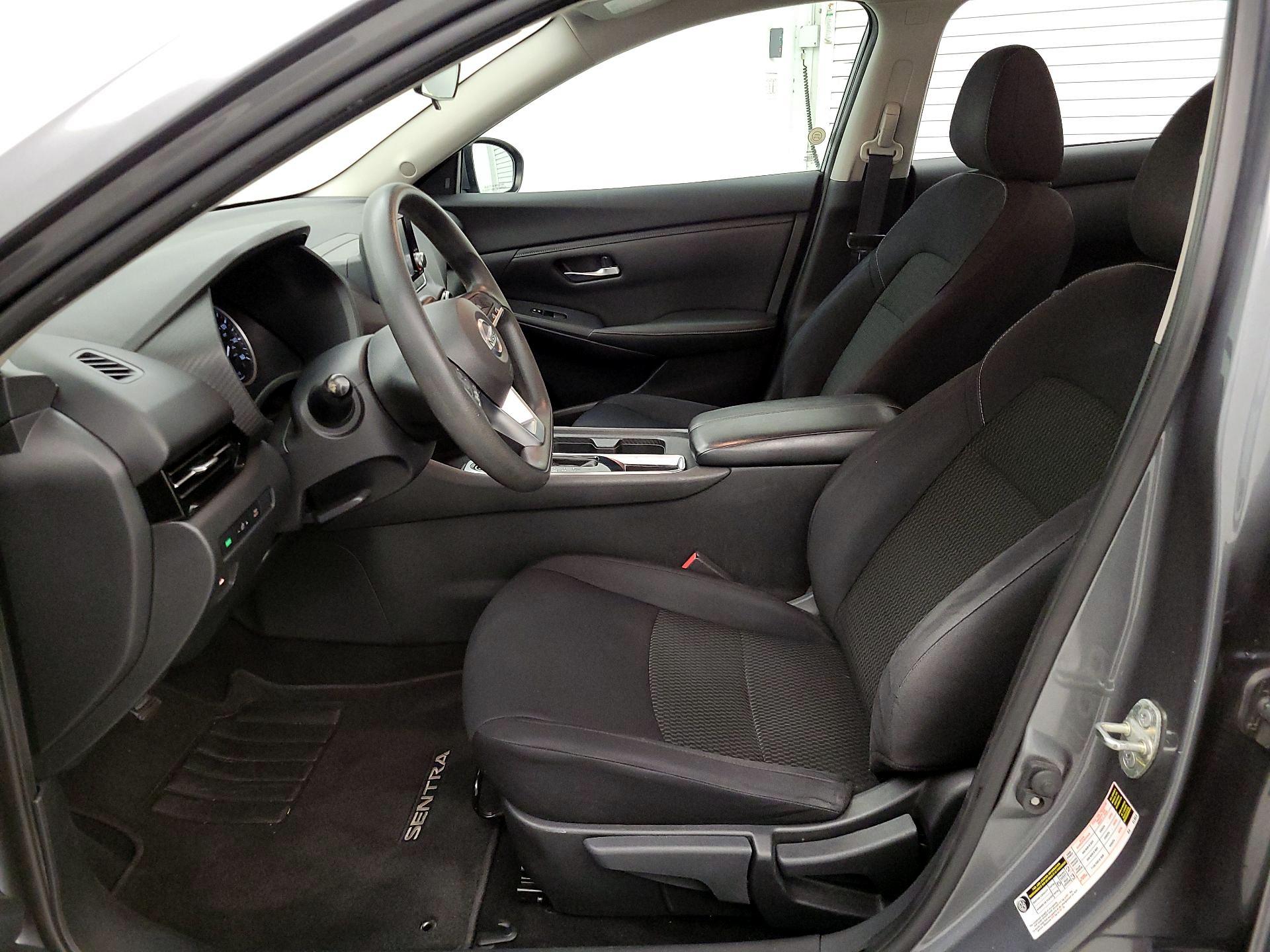 Thumbnail: 2020 Nissan Sentra - 11