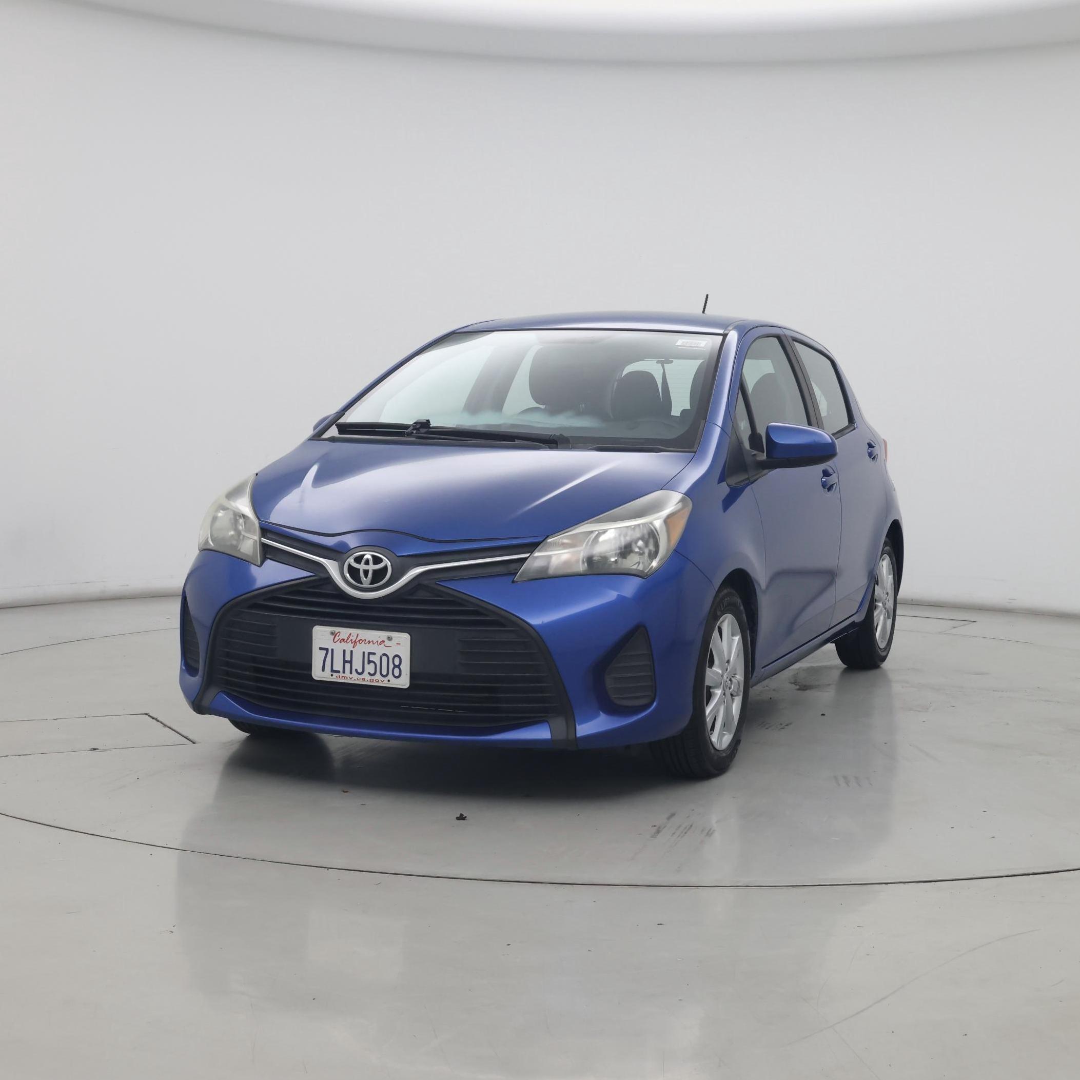Thumbnail: 2015 Toyota Yaris - 4