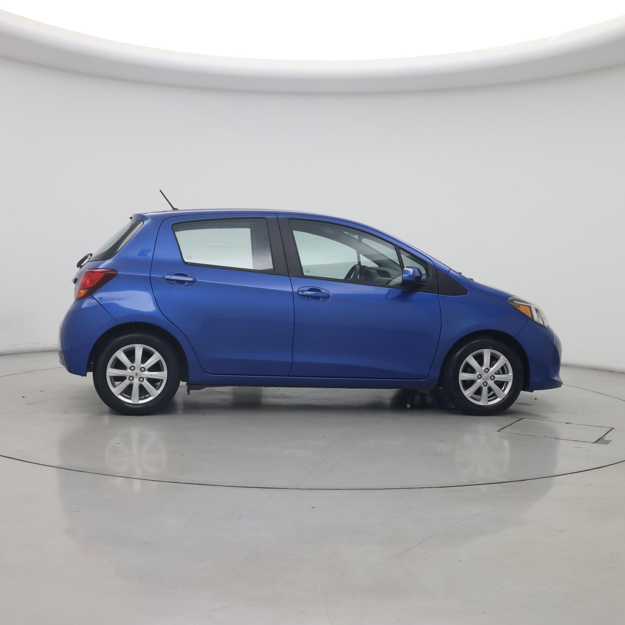 Thumbnail: 2015 Toyota Yaris - 7