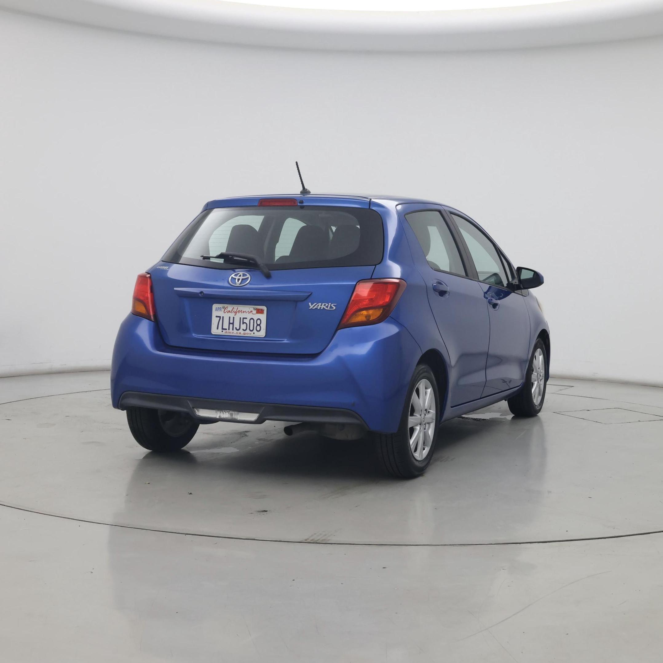 Thumbnail: 2015 Toyota Yaris - 8