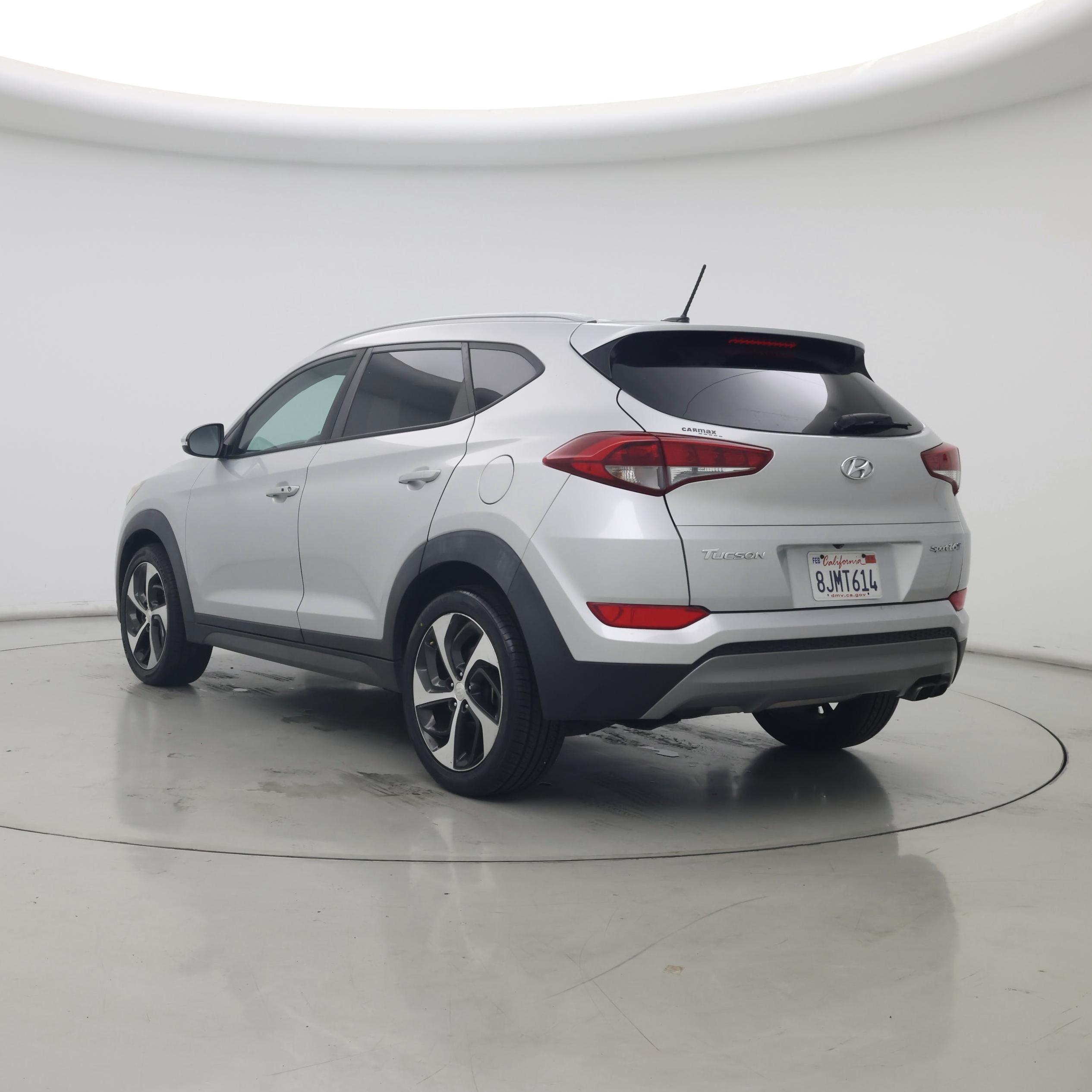 Thumbnail: 2016 Hyundai Tucson - 2