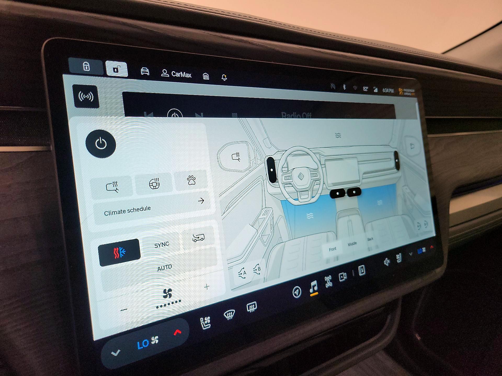 Thumbnail: 2023 Rivian R1S - 15