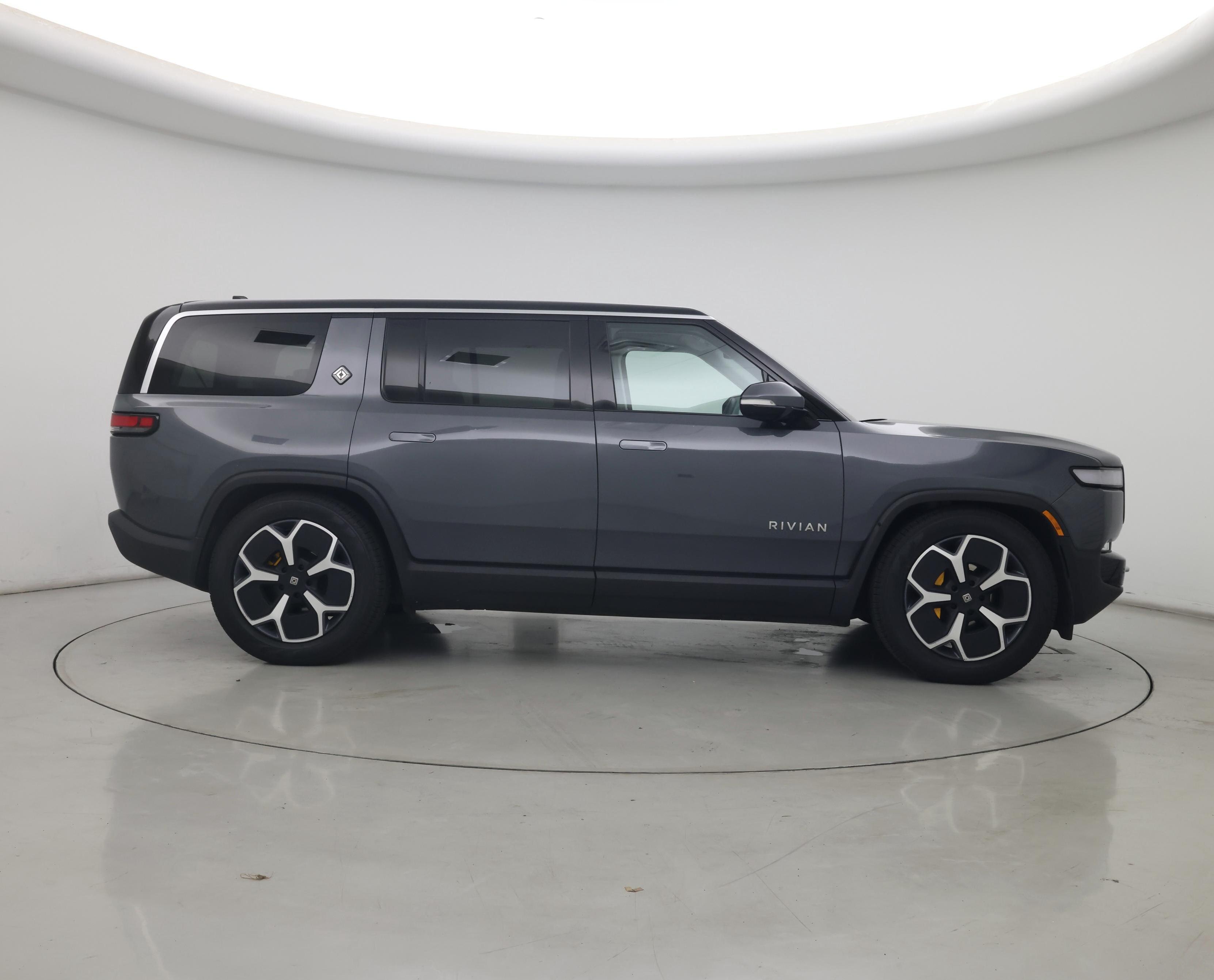 Thumbnail: 2023 Rivian R1S - 7