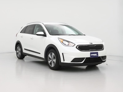 White 2019 Kia Niro LX