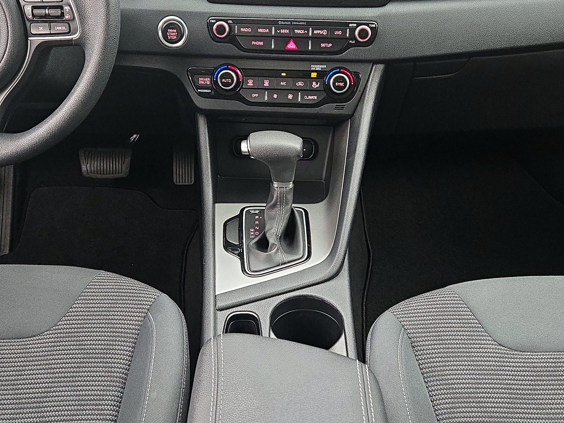 Thumbnail: 2019 Kia Niro - 17