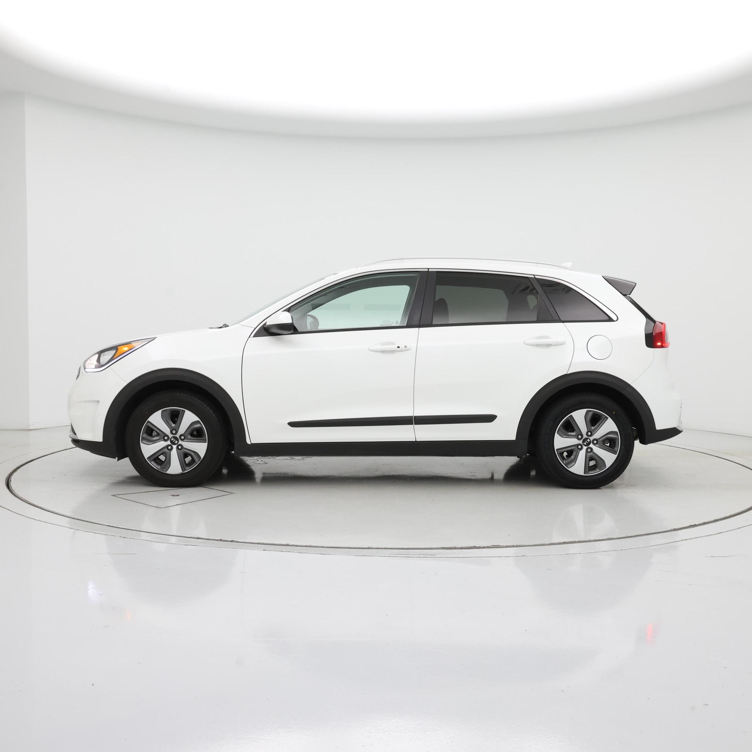 Thumbnail: 2019 Kia Niro - 3