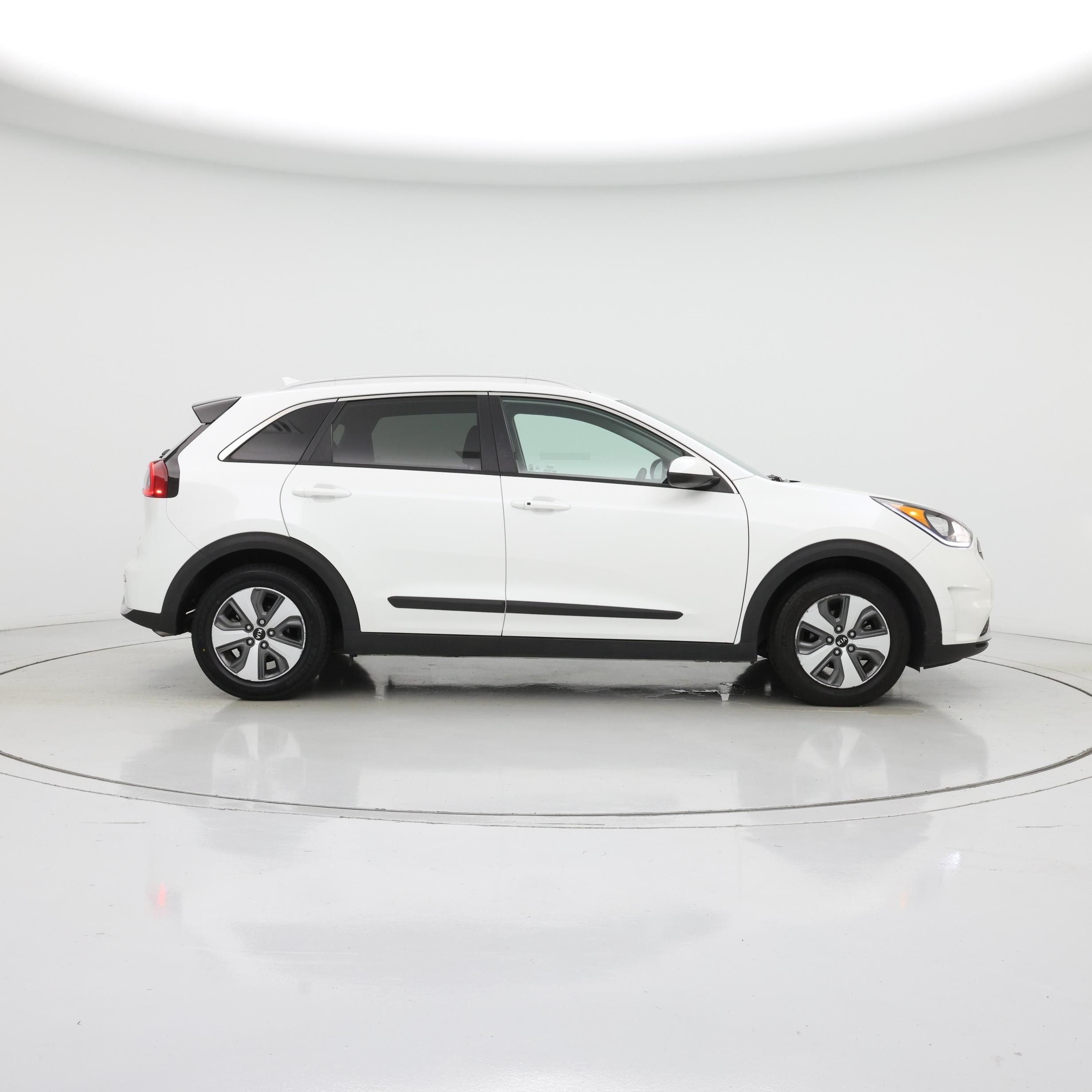 Thumbnail: 2019 Kia Niro - 7