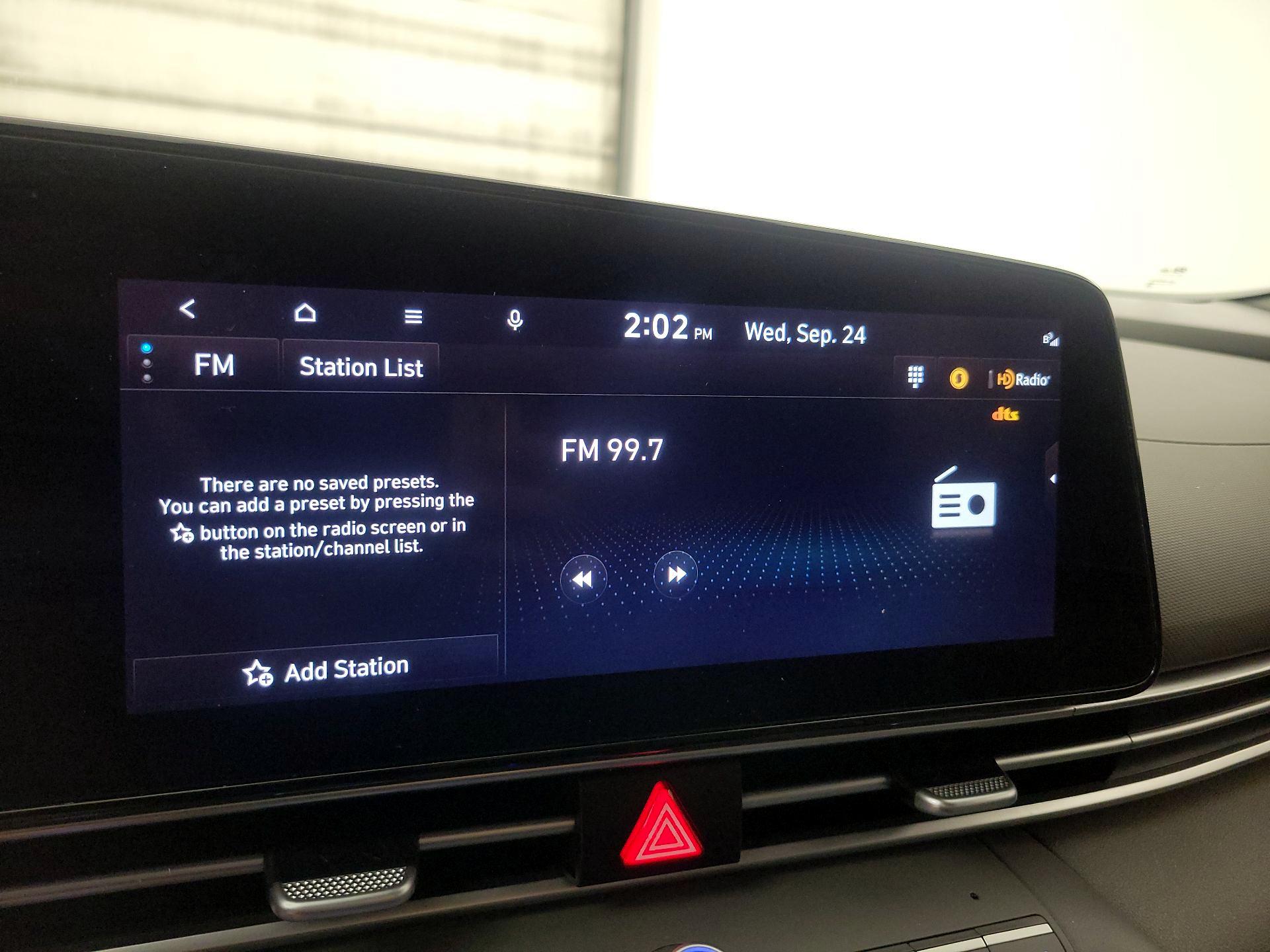 Thumbnail: 2023 Hyundai Elantra - 16