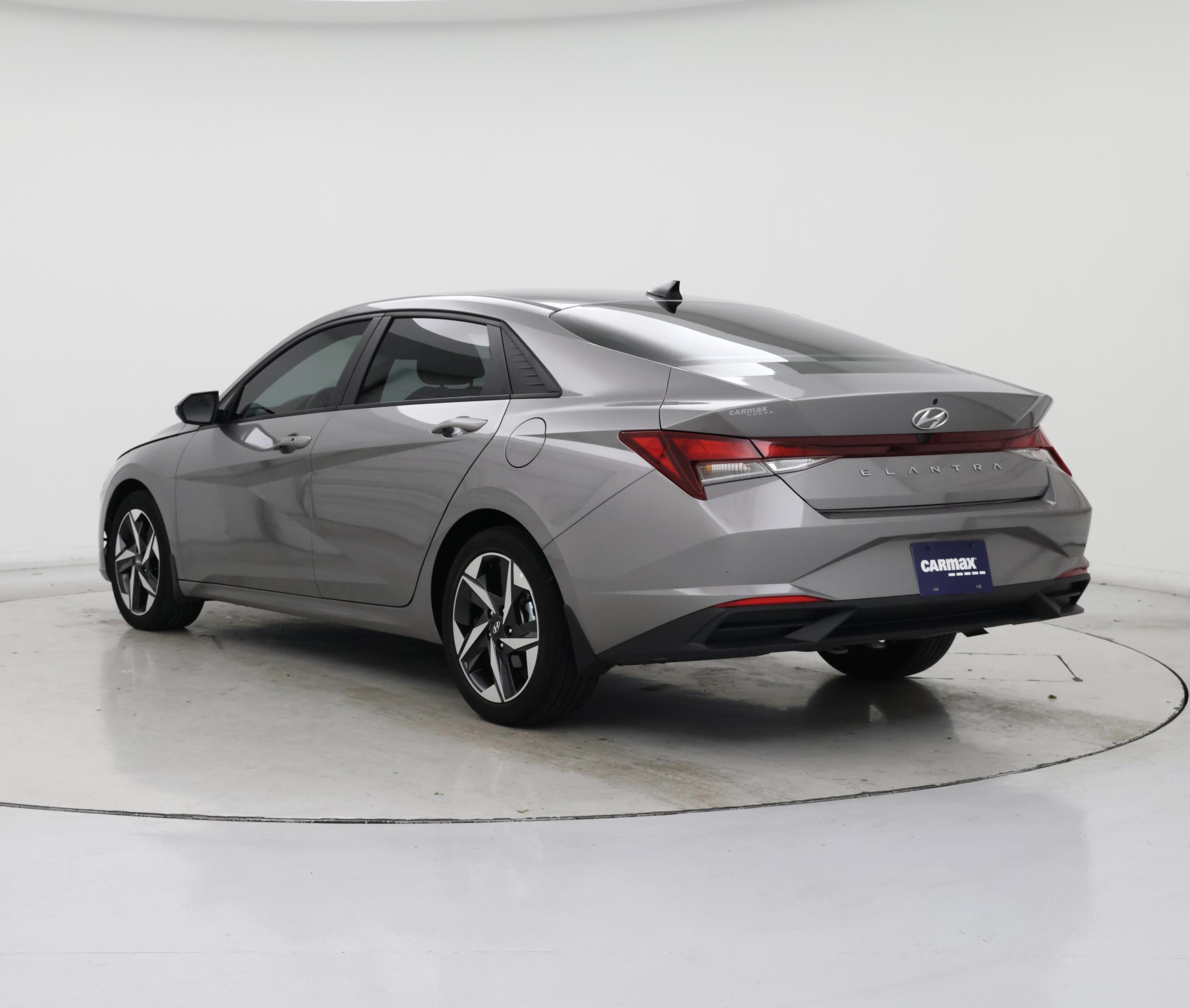 Thumbnail: 2023 Hyundai Elantra - 2