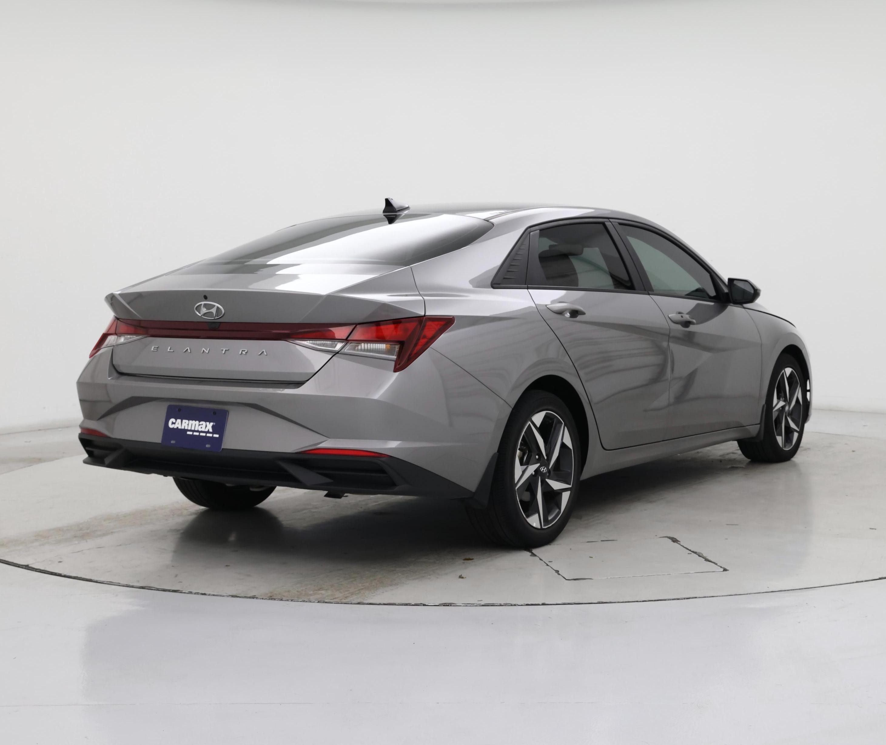 Thumbnail: 2023 Hyundai Elantra - 8