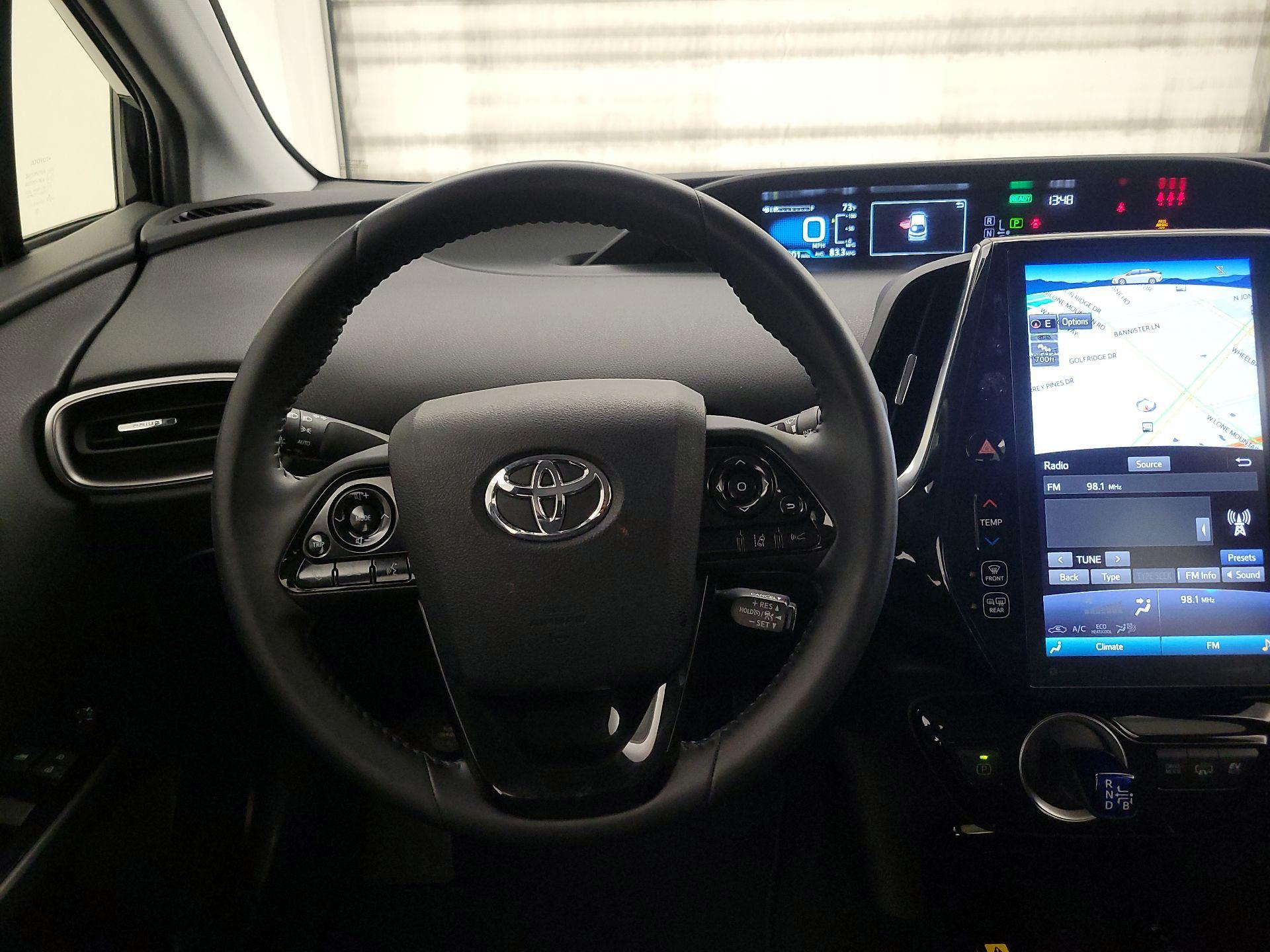 Thumbnail: 2022 Toyota Prius Prime - 10