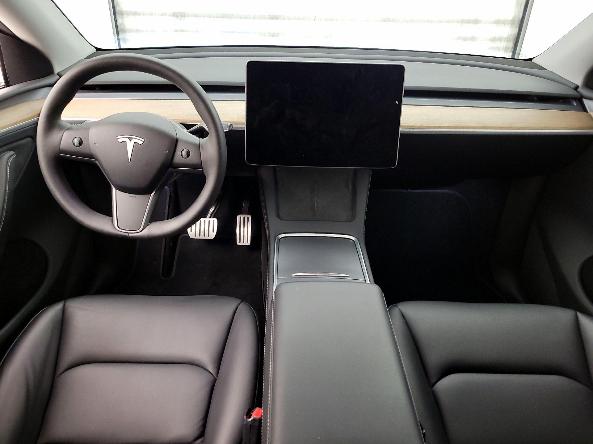 Thumbnail: 2024 Tesla Model Y - 9