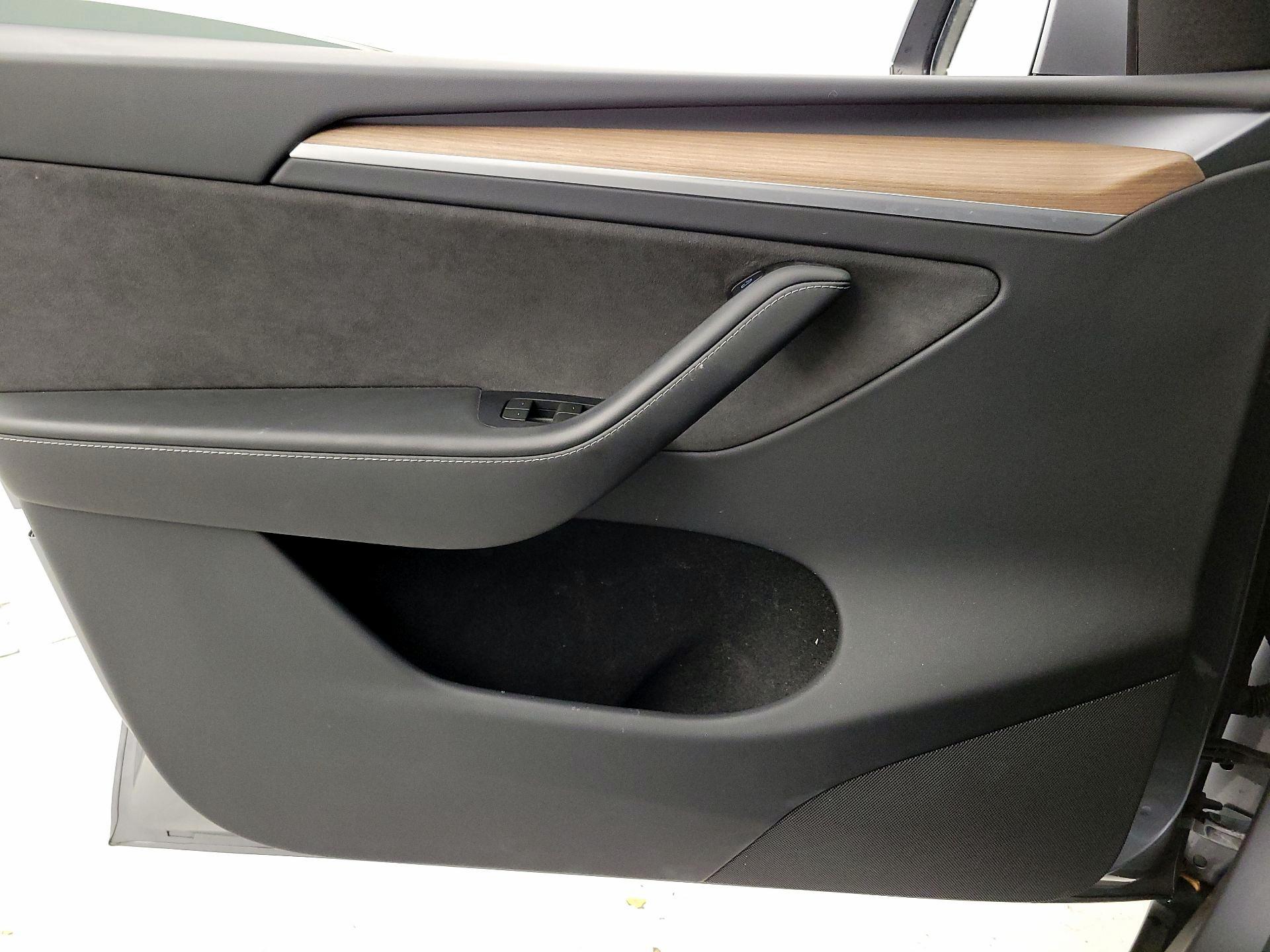 Thumbnail: 2024 Tesla Model Y - 12