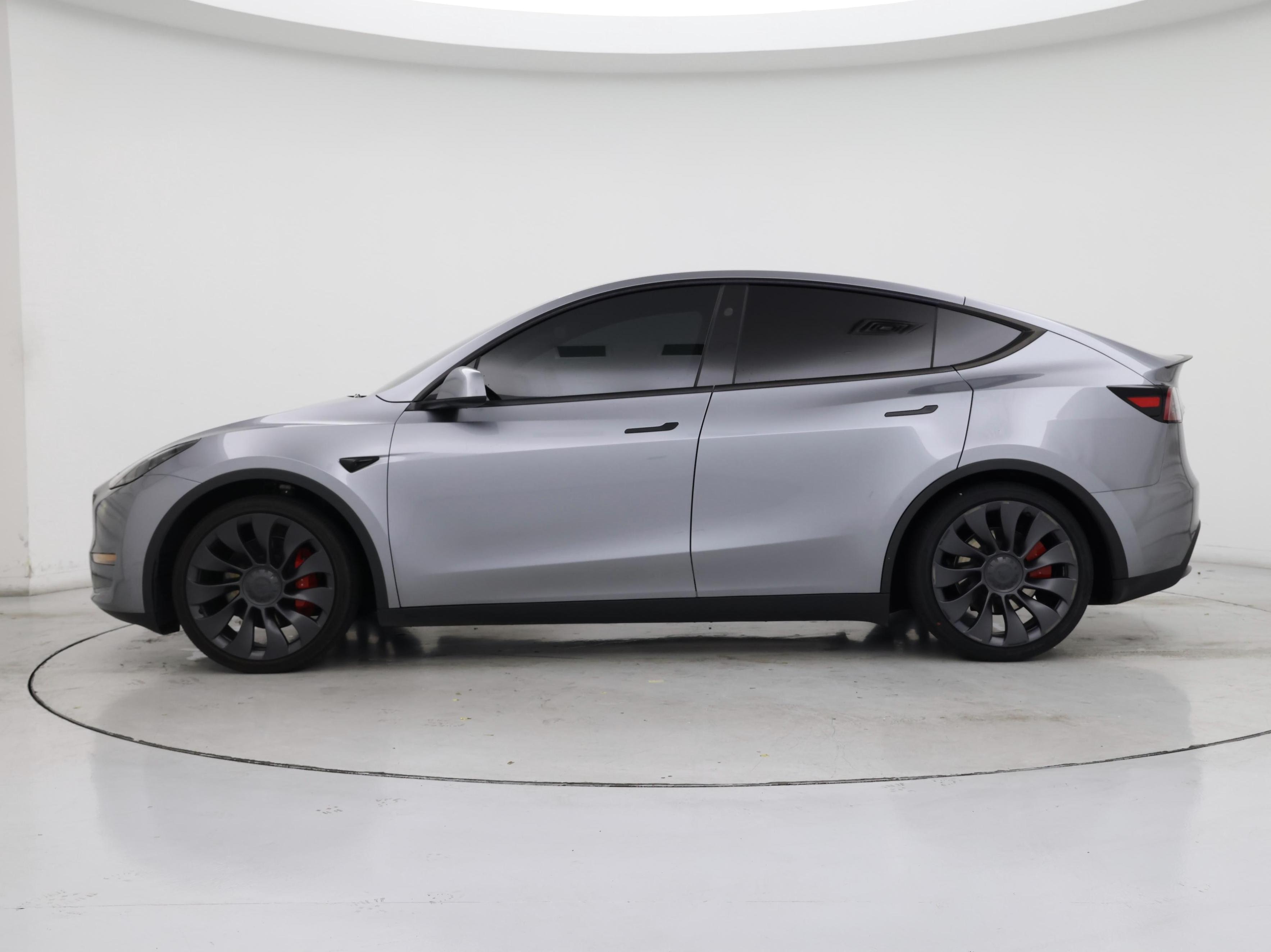 Thumbnail: 2024 Tesla Model Y - 3
