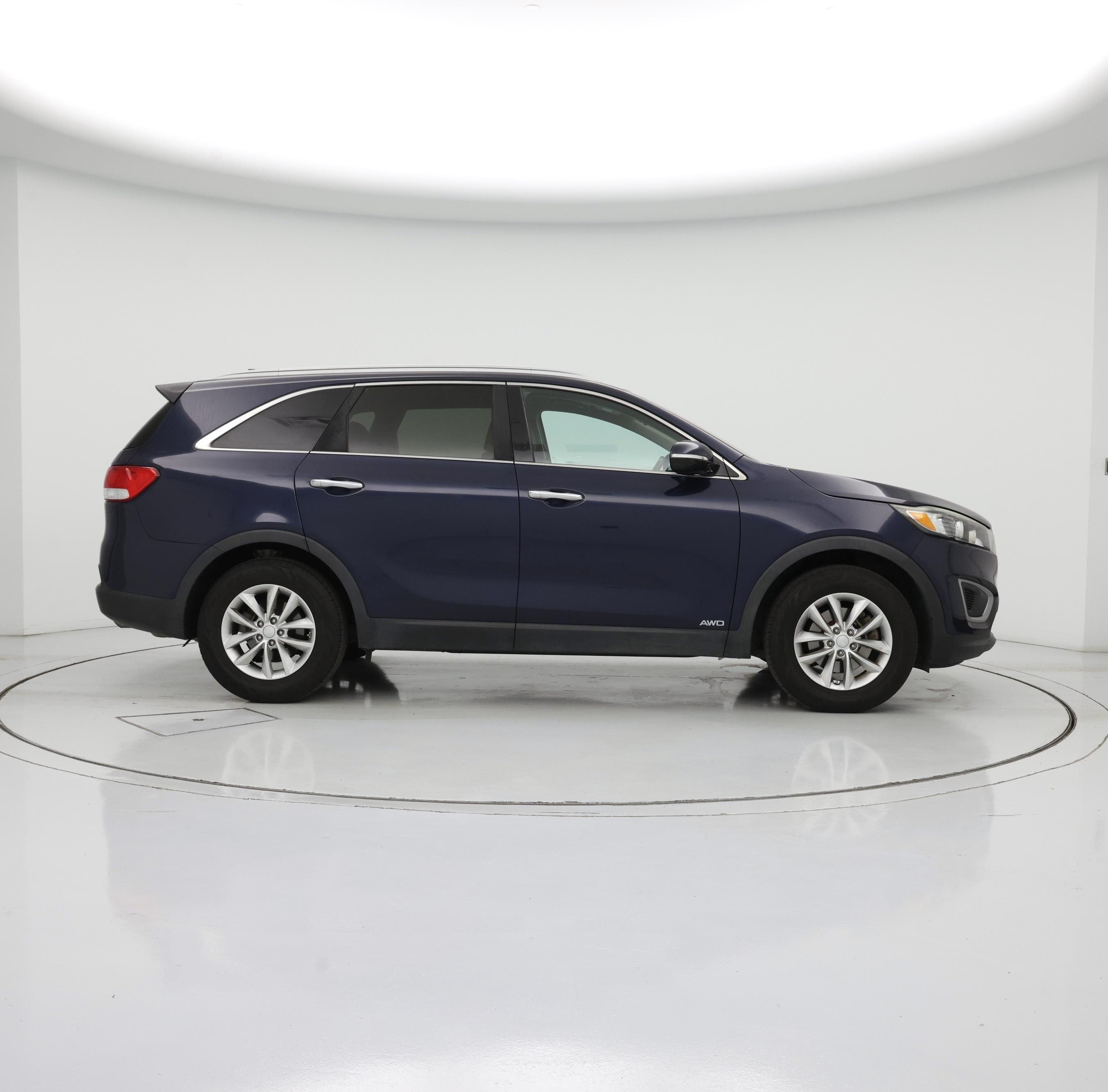 Thumbnail: 2017 Kia Sorento - 7