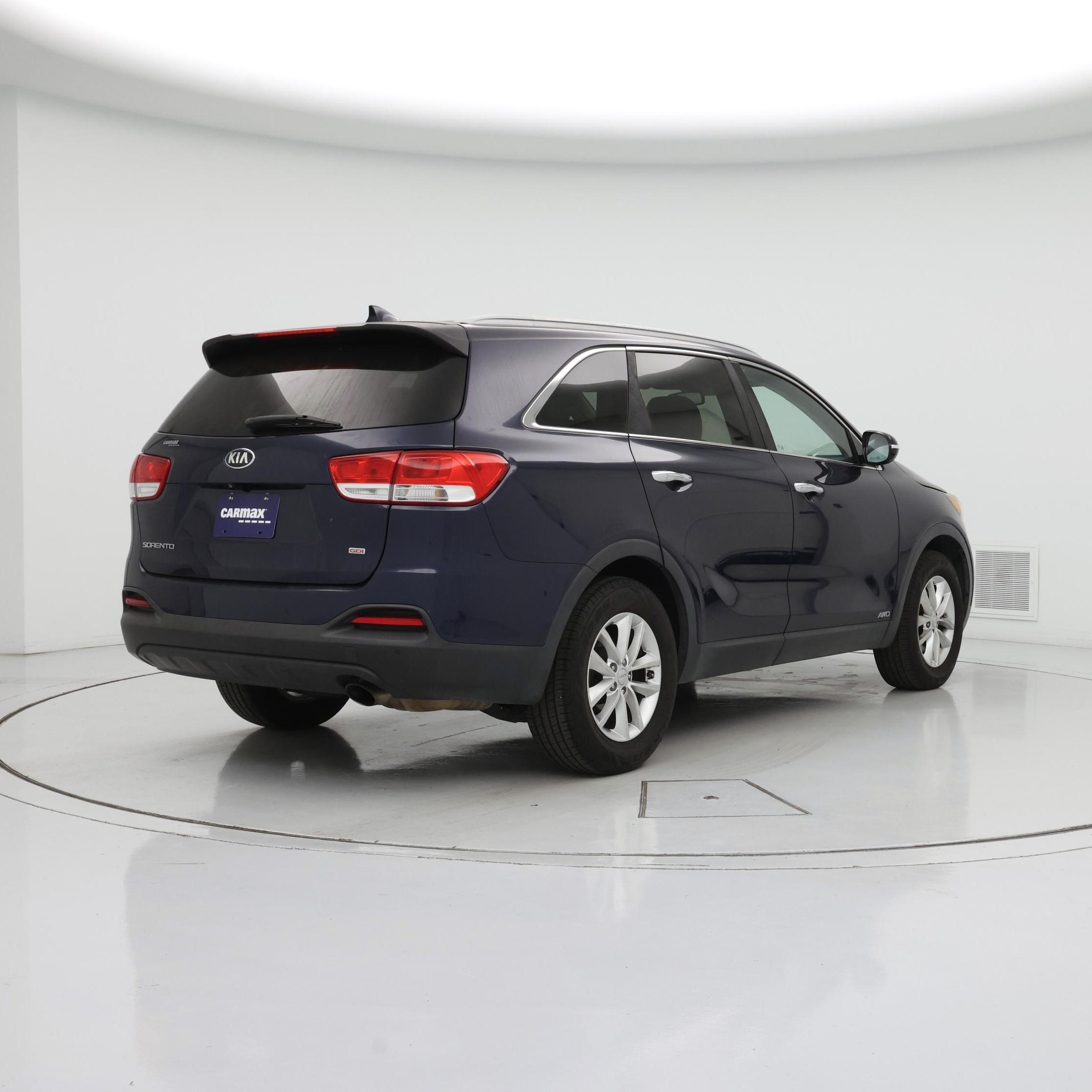 Thumbnail: 2017 Kia Sorento - 8