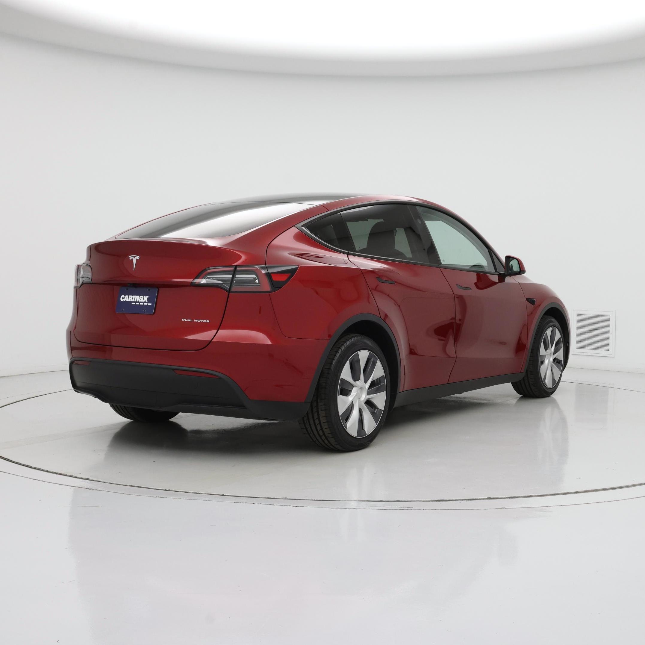 Thumbnail: 2024 Tesla Model Y - 8