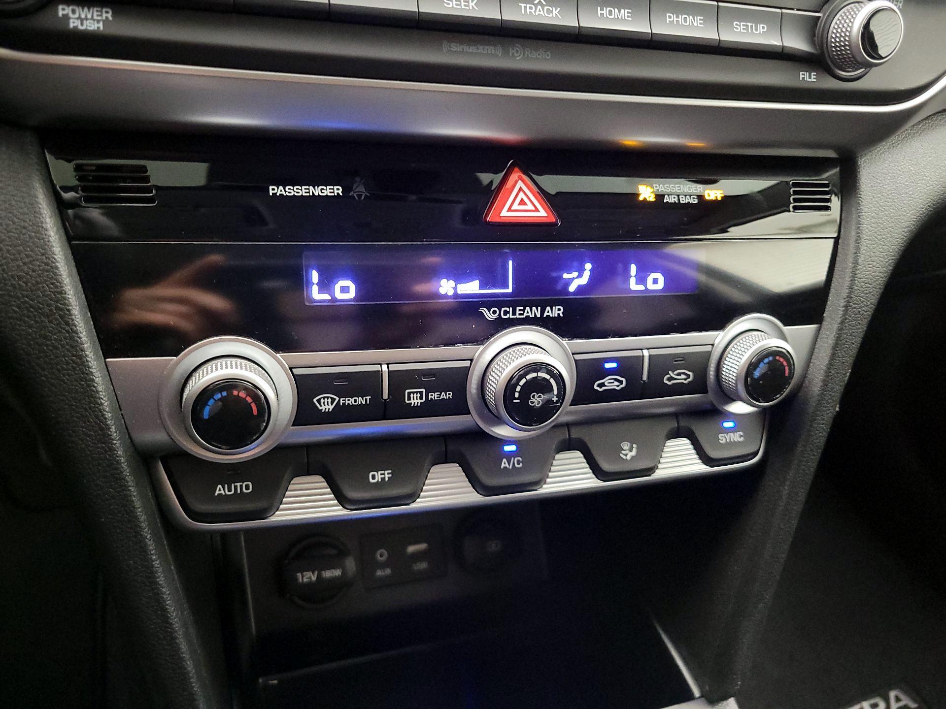Thumbnail: 2020 Hyundai Elantra - 16