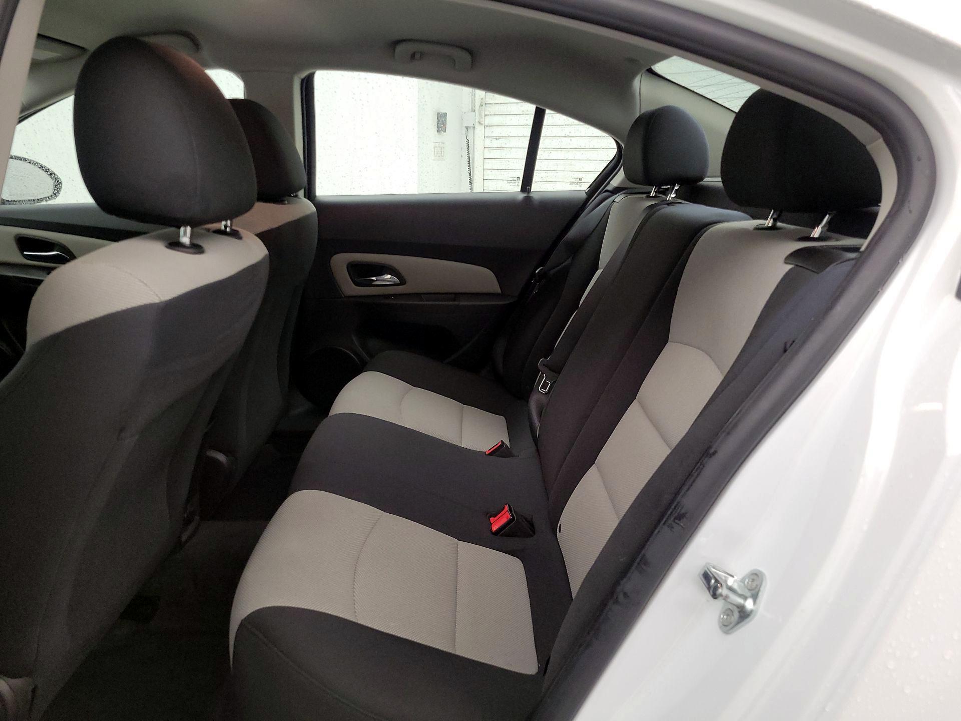 Thumbnail: 2016 Chevrolet Cruze - 18