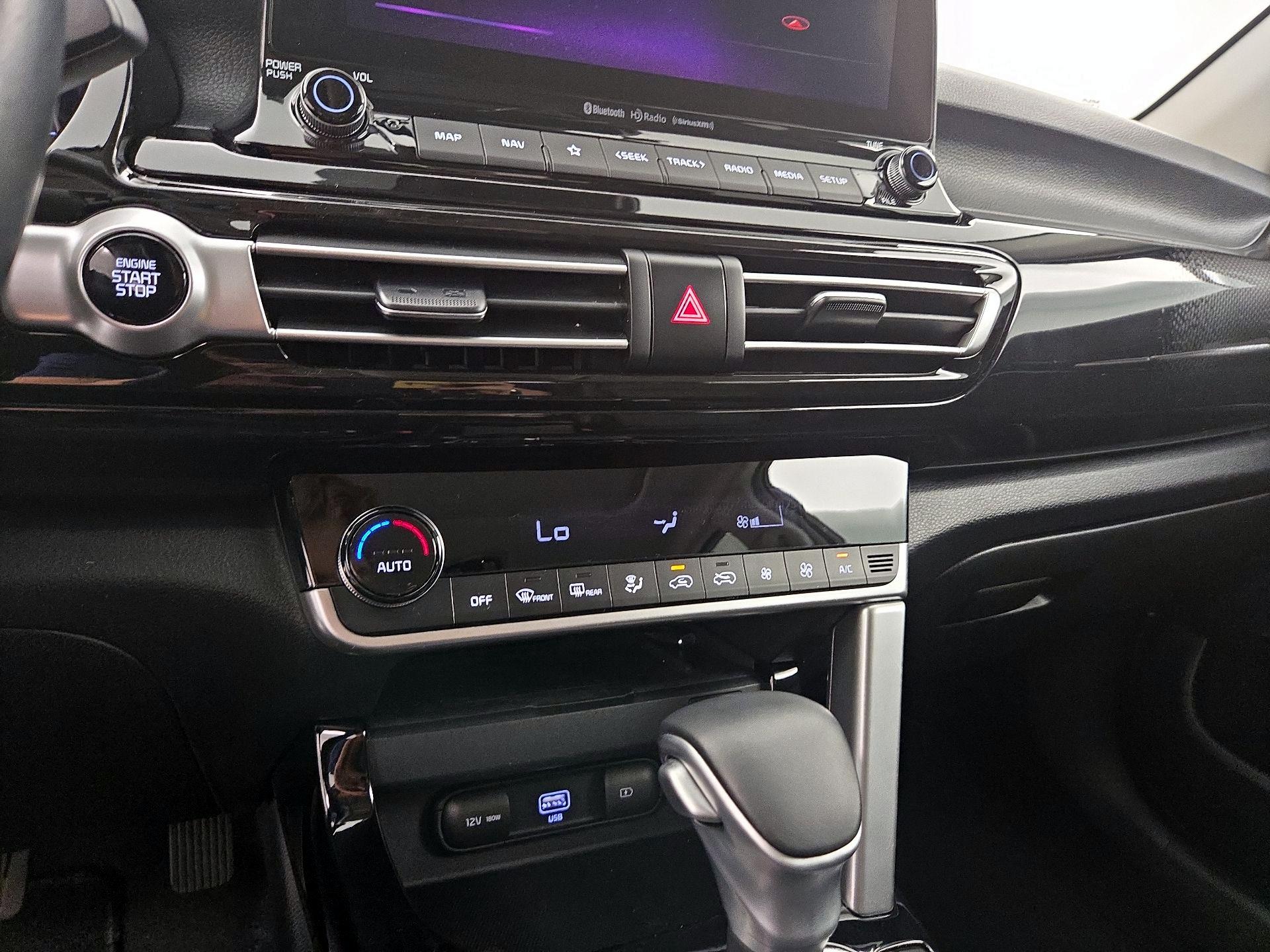 Thumbnail: 2022 Kia Seltos - 17