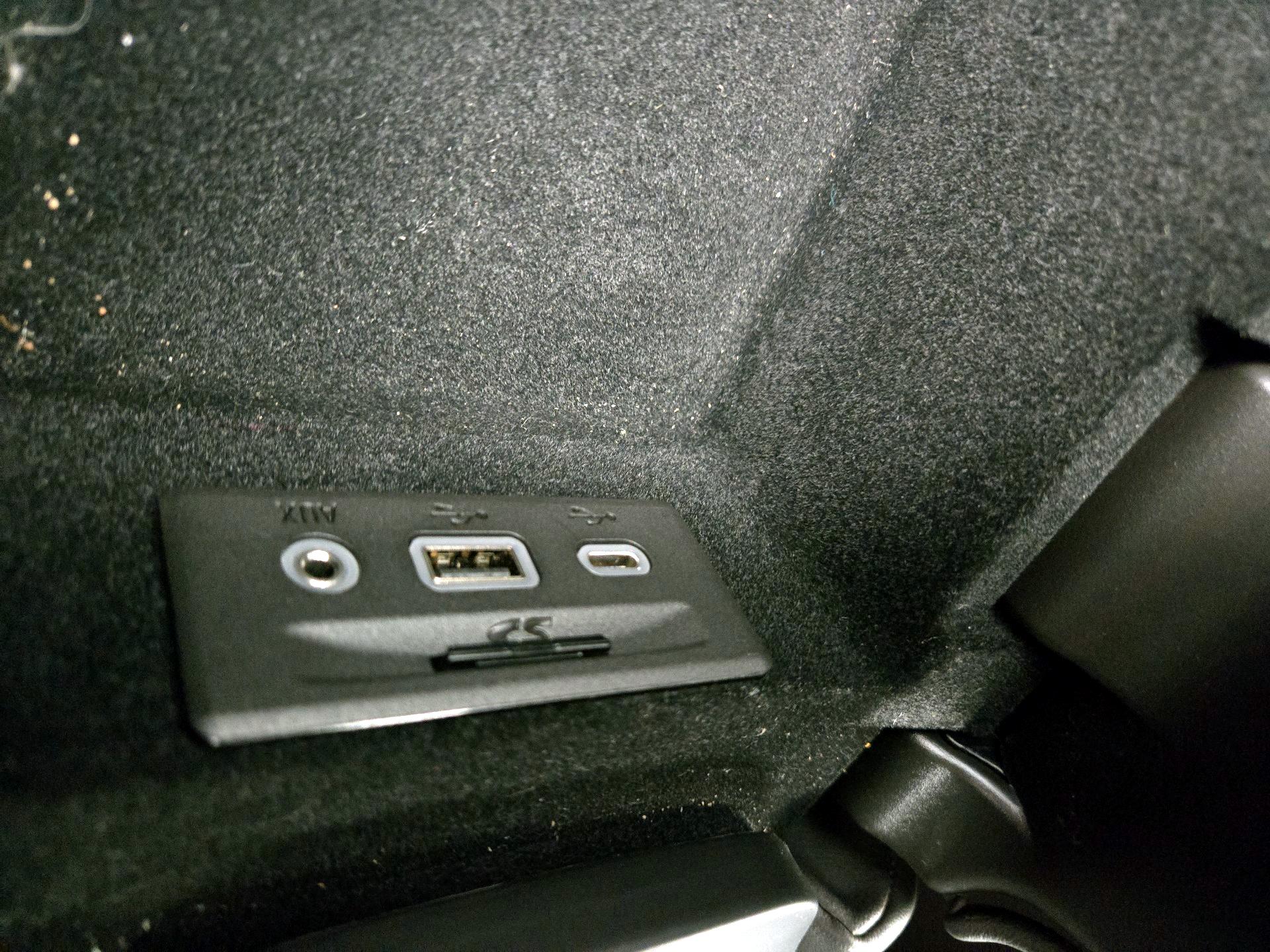 Thumbnail: 2023 Chevrolet Corvette - 18