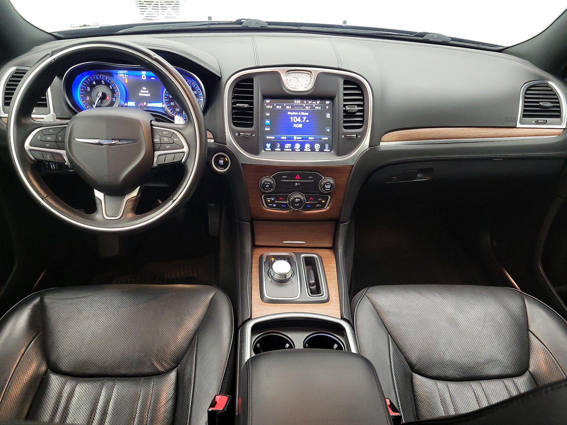 Thumbnail: 2016 Chrysler 300 - 9