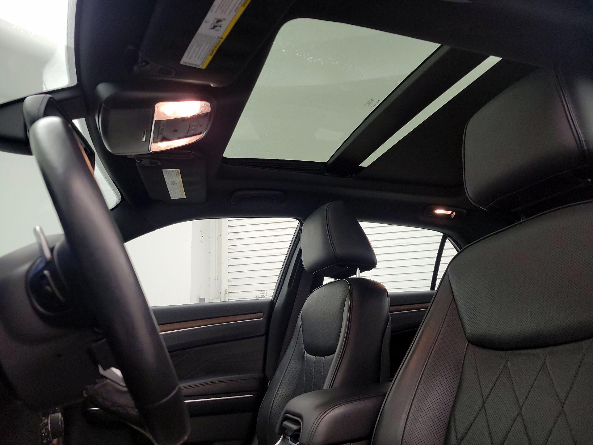 Thumbnail: 2016 Chrysler 300 - 20
