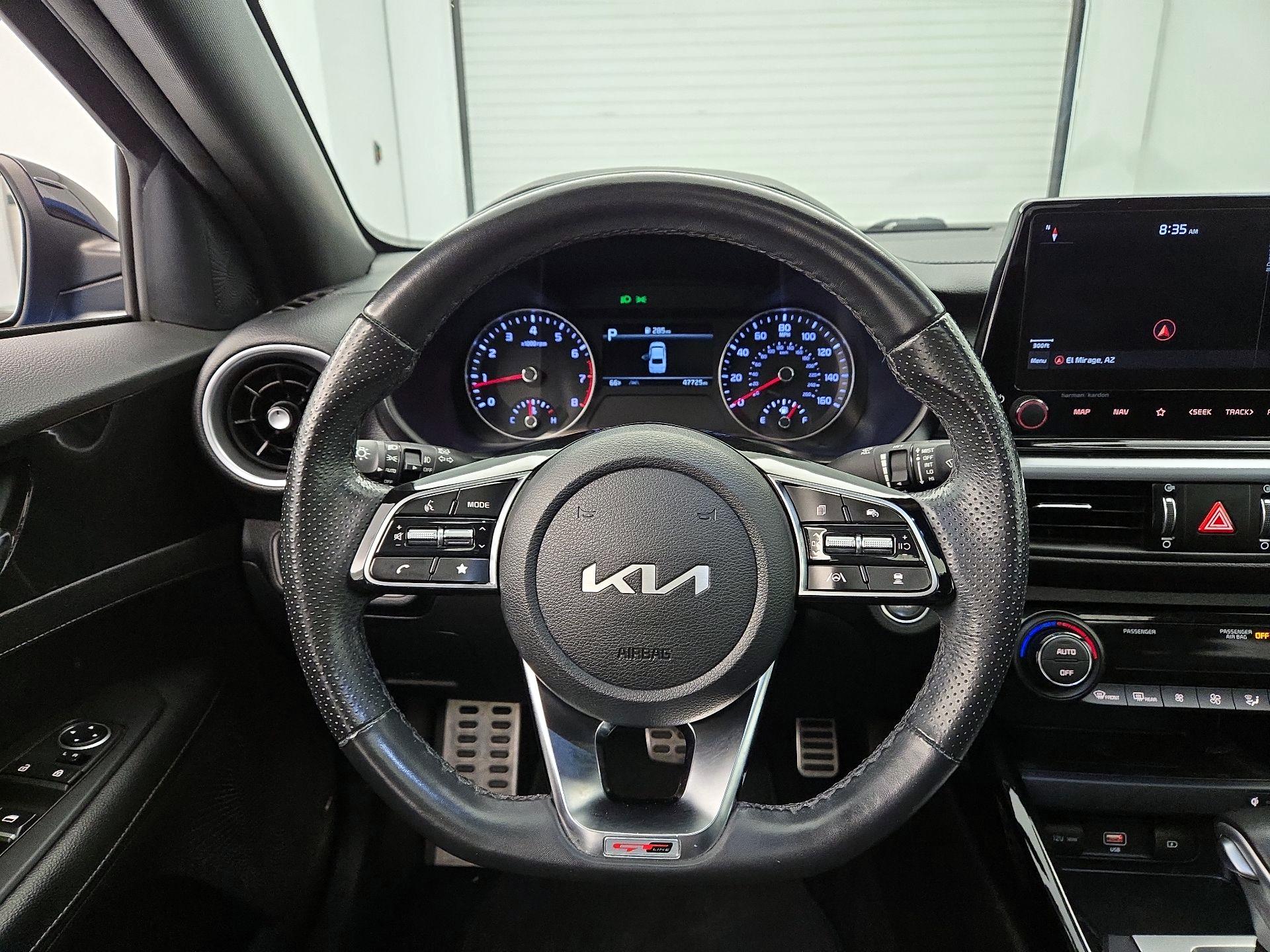 Thumbnail: 2022 Kia Forte - 10