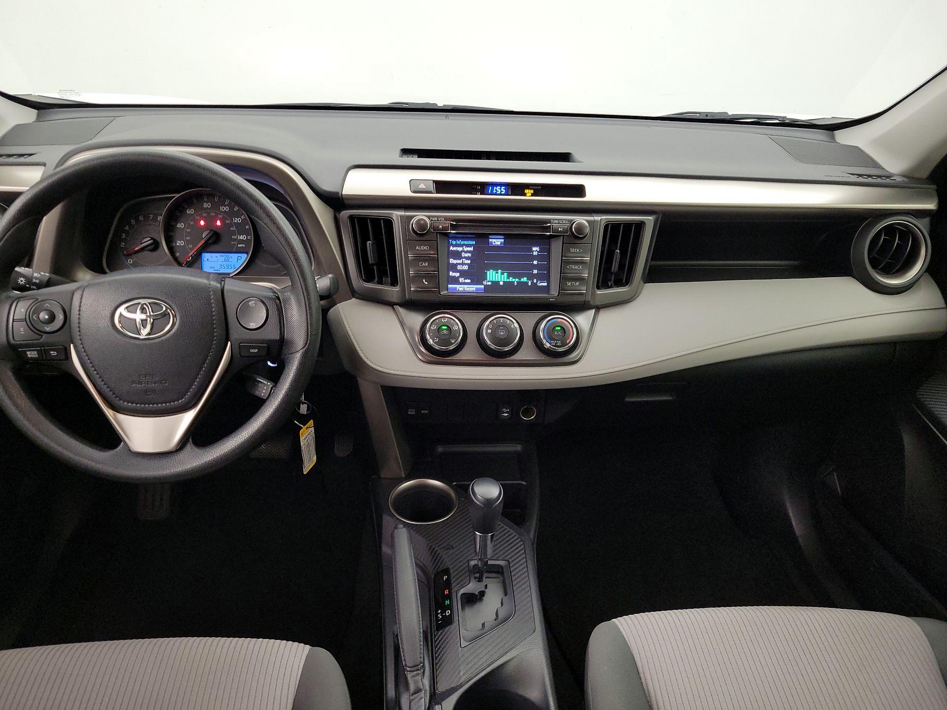 Thumbnail: 2015 Toyota RAV4 - 9